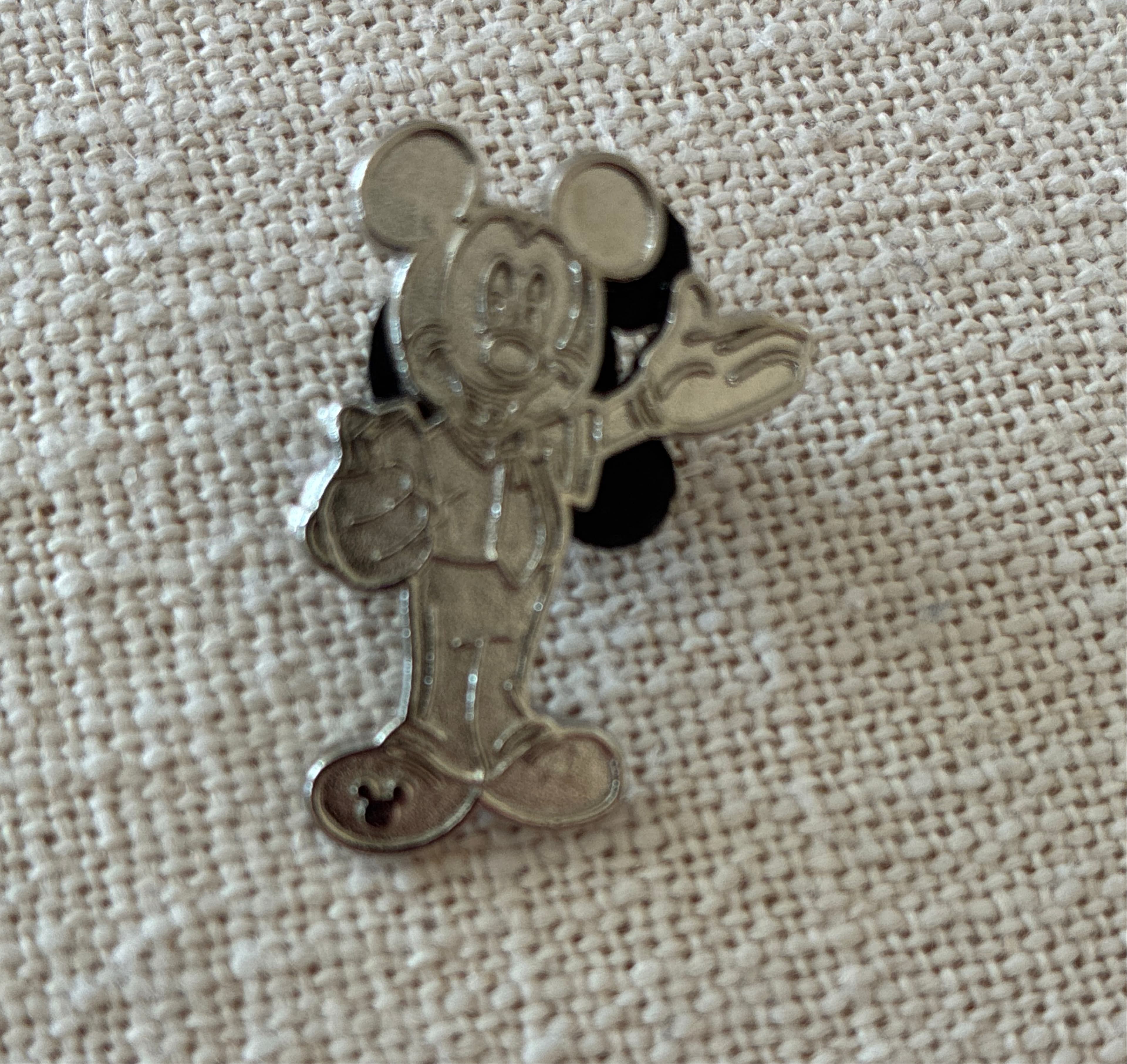 2007 Hidden Mickey - Formal Wear Disney Trading Pin Series