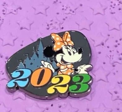 2023 New Year Minnie Mouse Pin