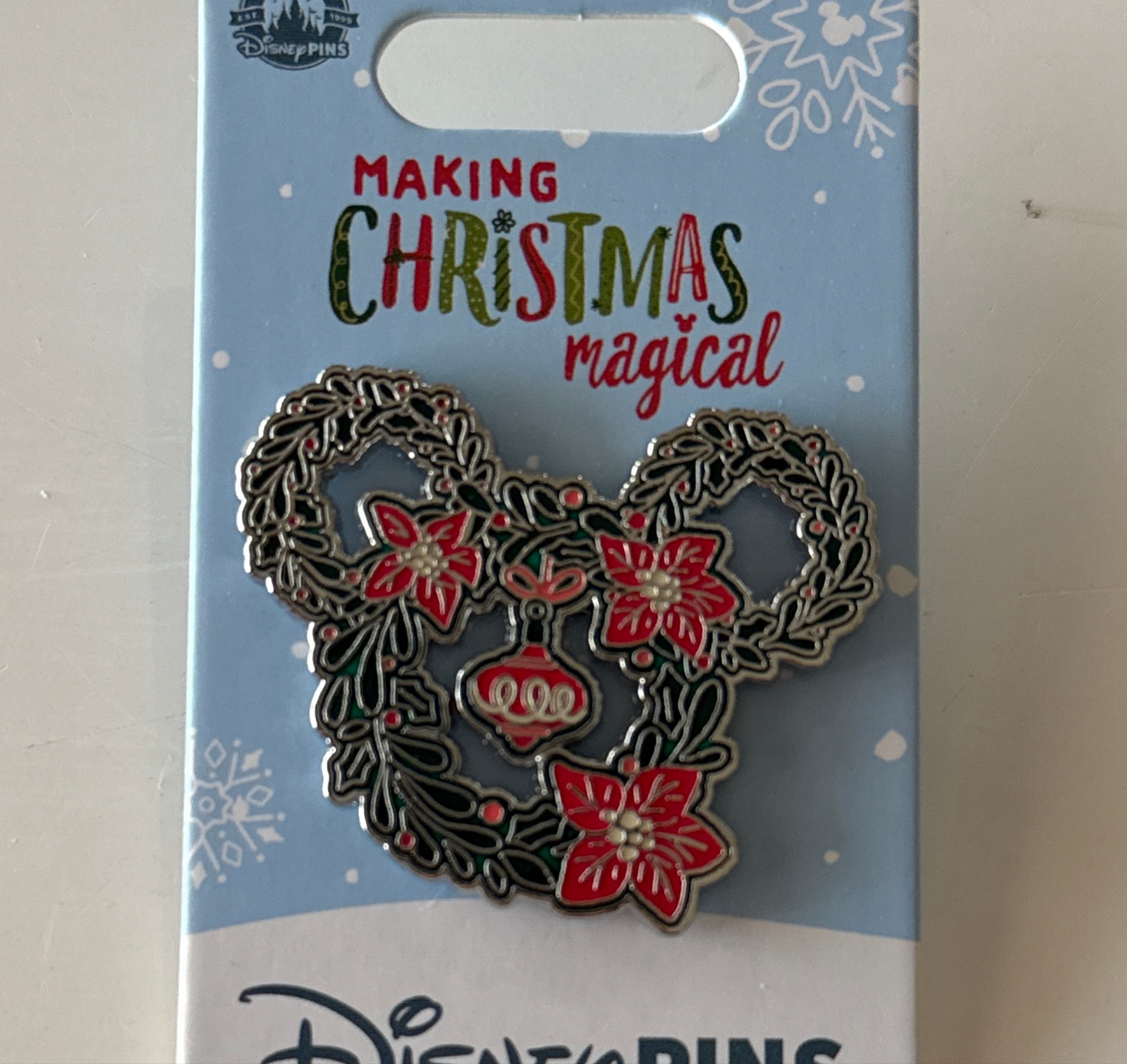 Mickey Mouse Wreath - Mickey Mouse Family Christmas Collection