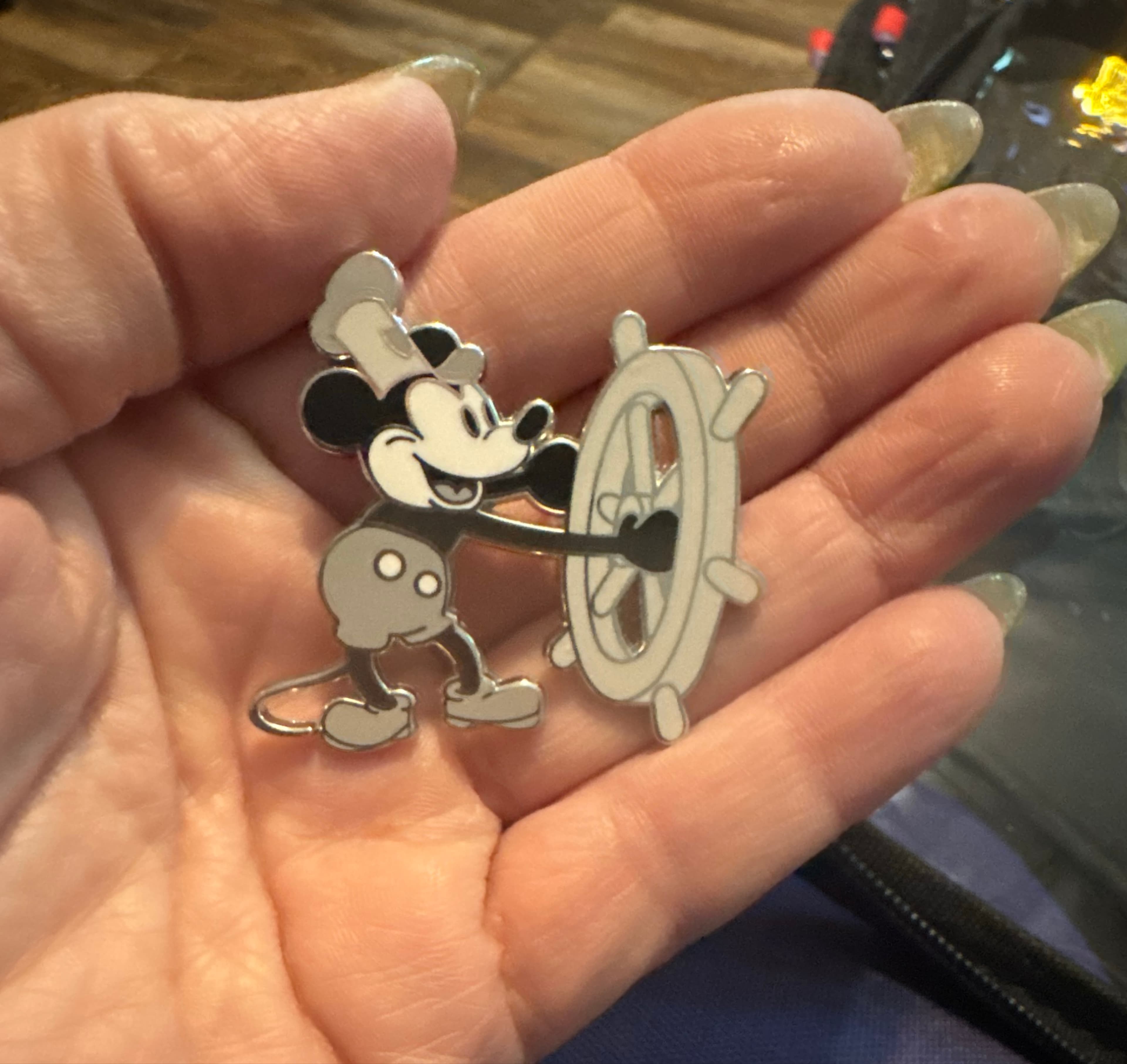 Mickey Mouse - Steamboat Willie - Ship's Wheel
