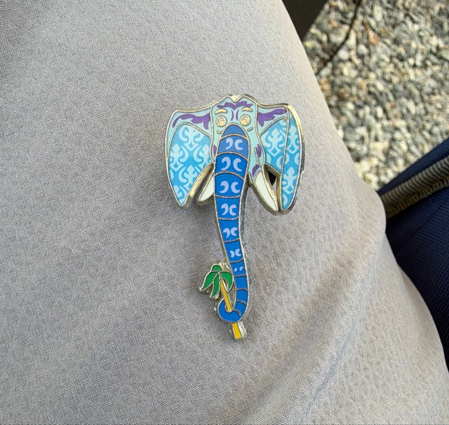 Disney Pins Animal Kingdom Kite Tails Colonel Hathi Chaser Pin Jungle Book Pins front