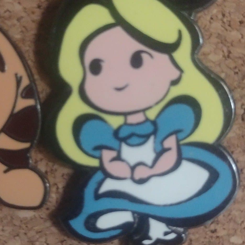 Alice in Wonderland - Animated Cuties Mystery Pin