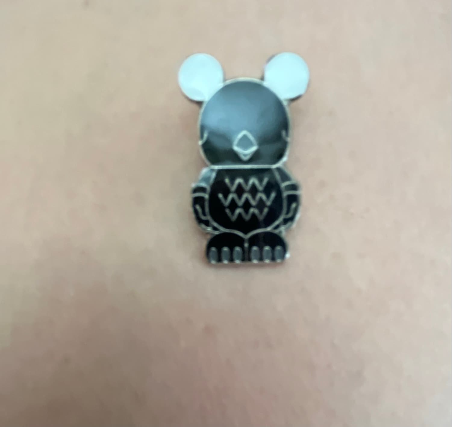 Disney Vinylmation Jr. pin.