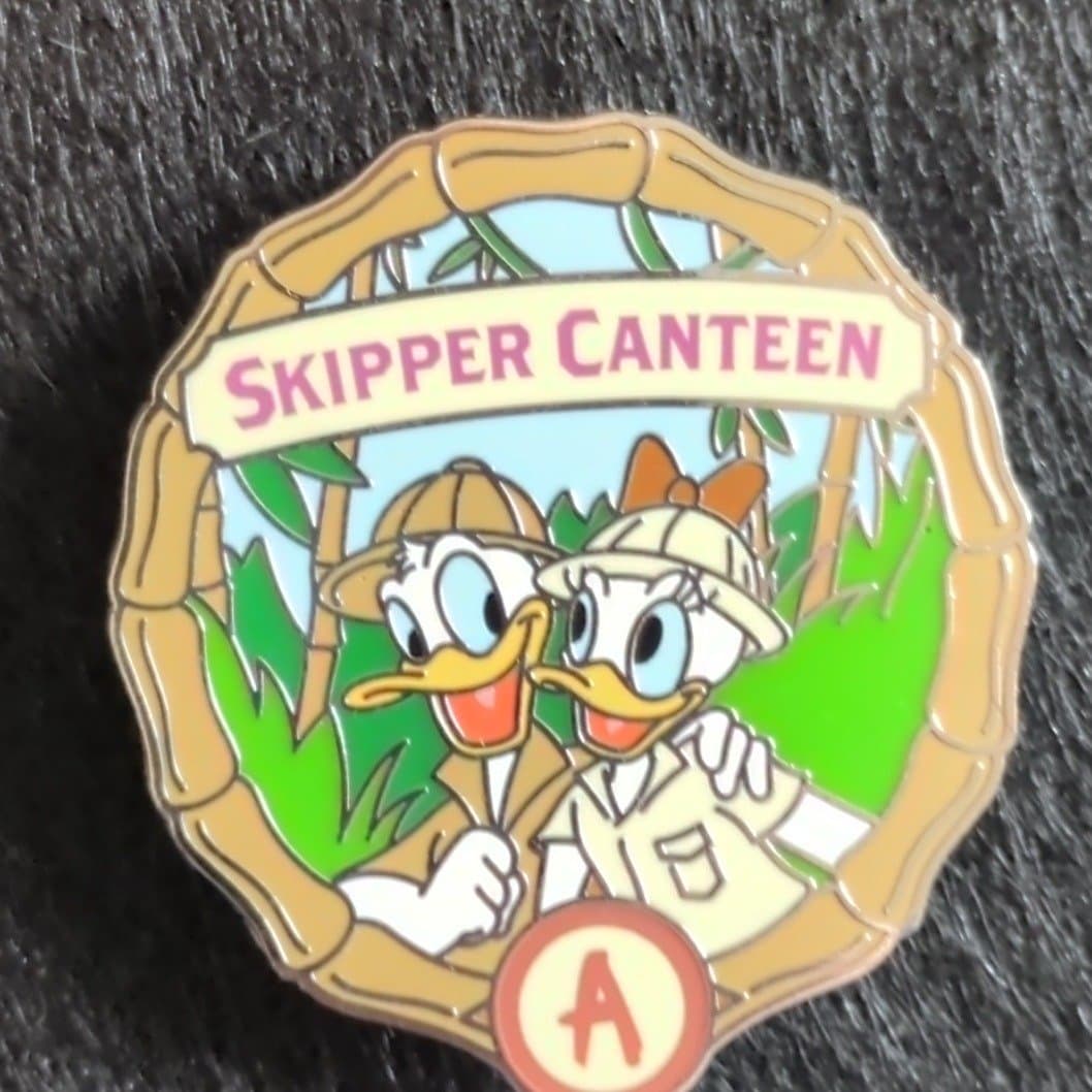 Skipper Canteen front