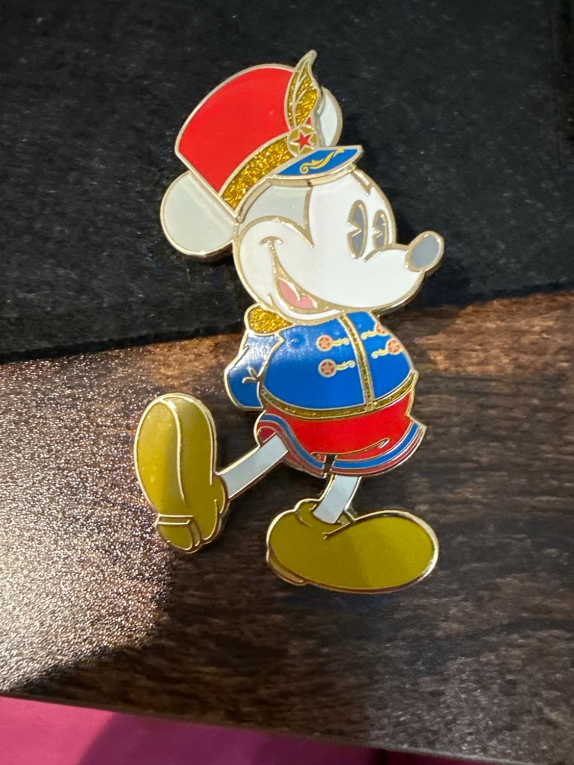 Mickey Mouse - Dumbo the Flying Elephant front