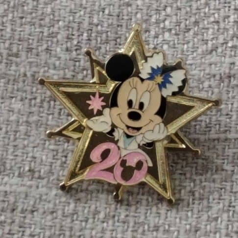 Minnie Mouse 20th Anniversary Star Game Prize front