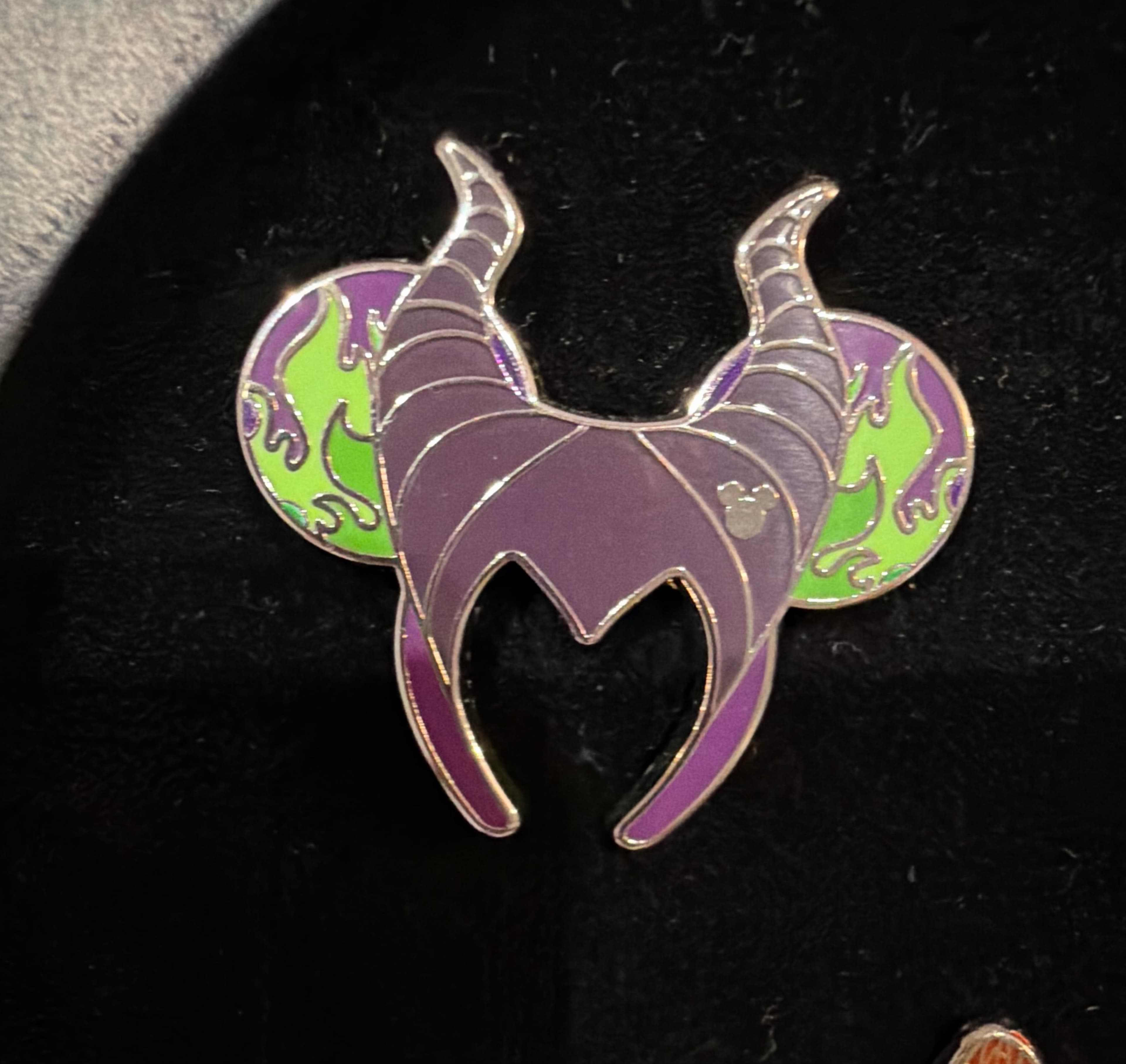 Hidden Disney 2026: Ear Headbands Pin - Maleficent front