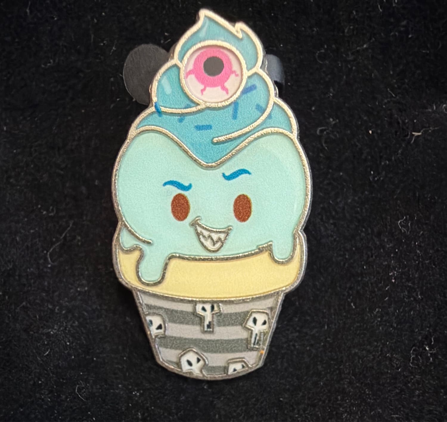 Loungefly - Disney Villains Cupcake Series Blind Box