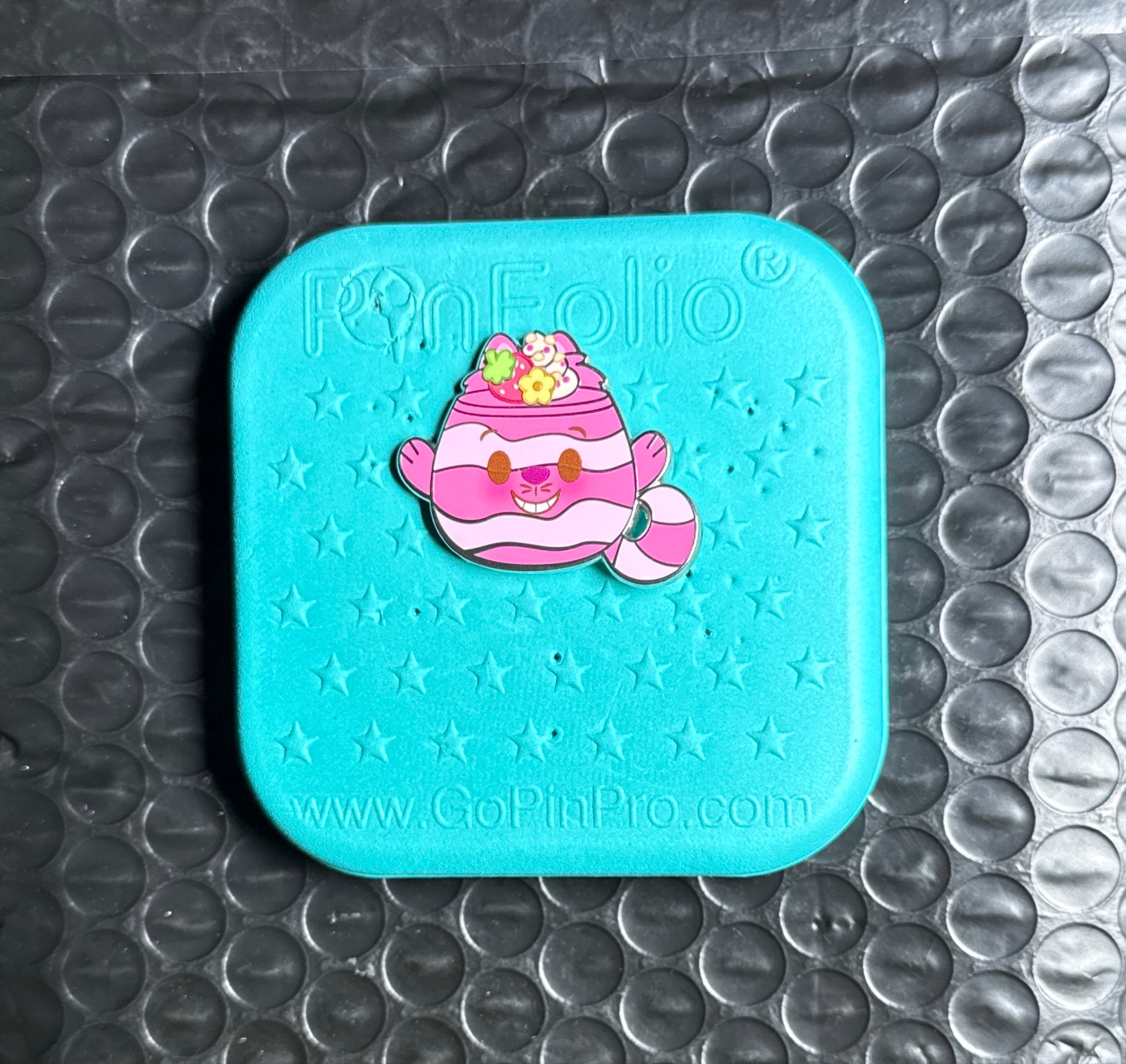 Cheshire Cat Fruit Parfait - Disney Munchlings Series 3 front