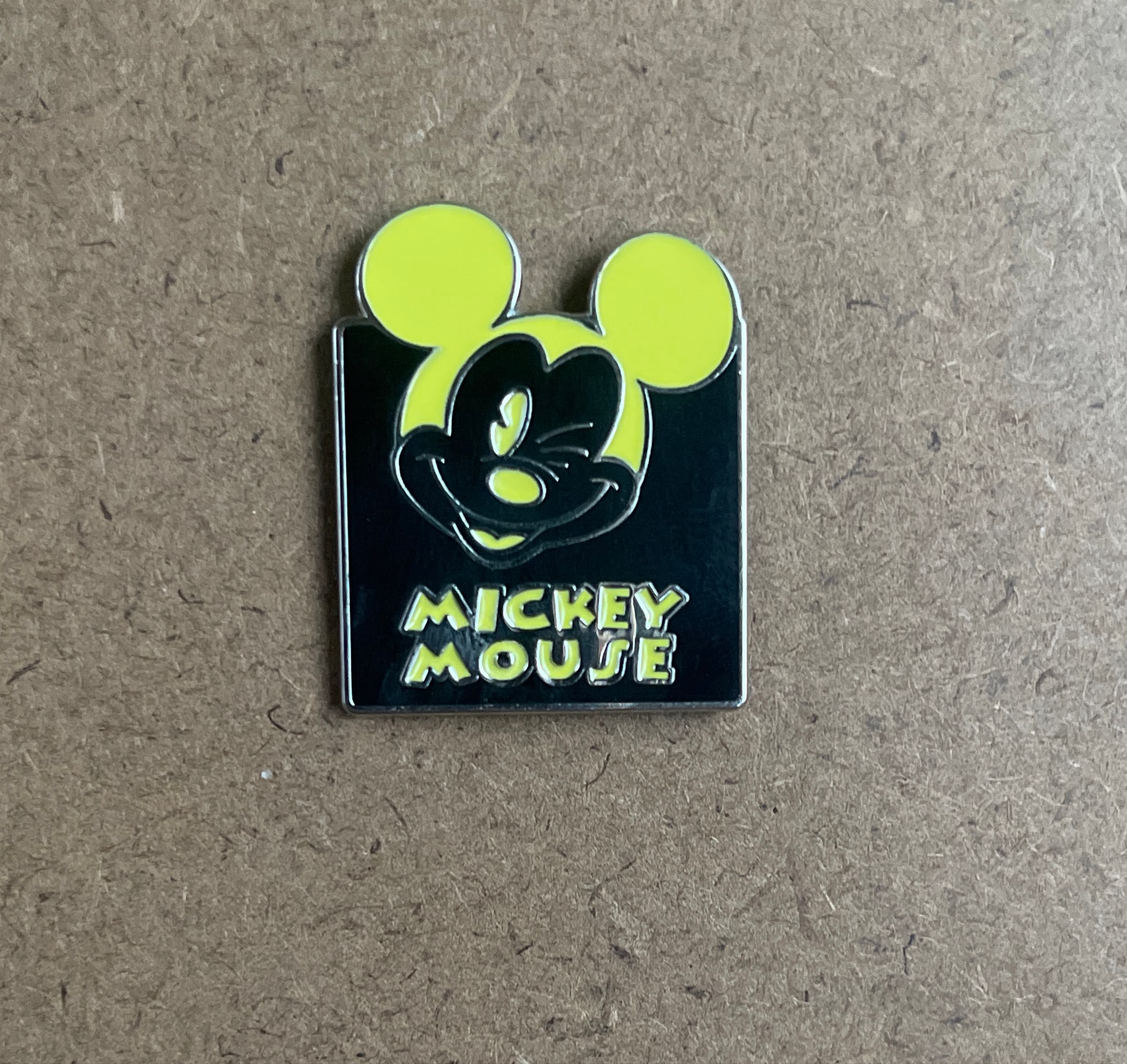 Mickey Expression - Winking (Neon Yellow) front