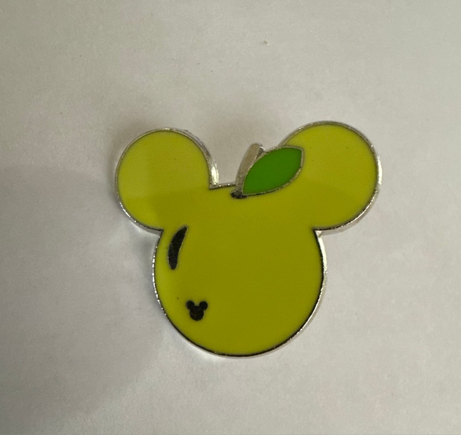 2017 WDW Hidden Mickey Fruits Pear Pin