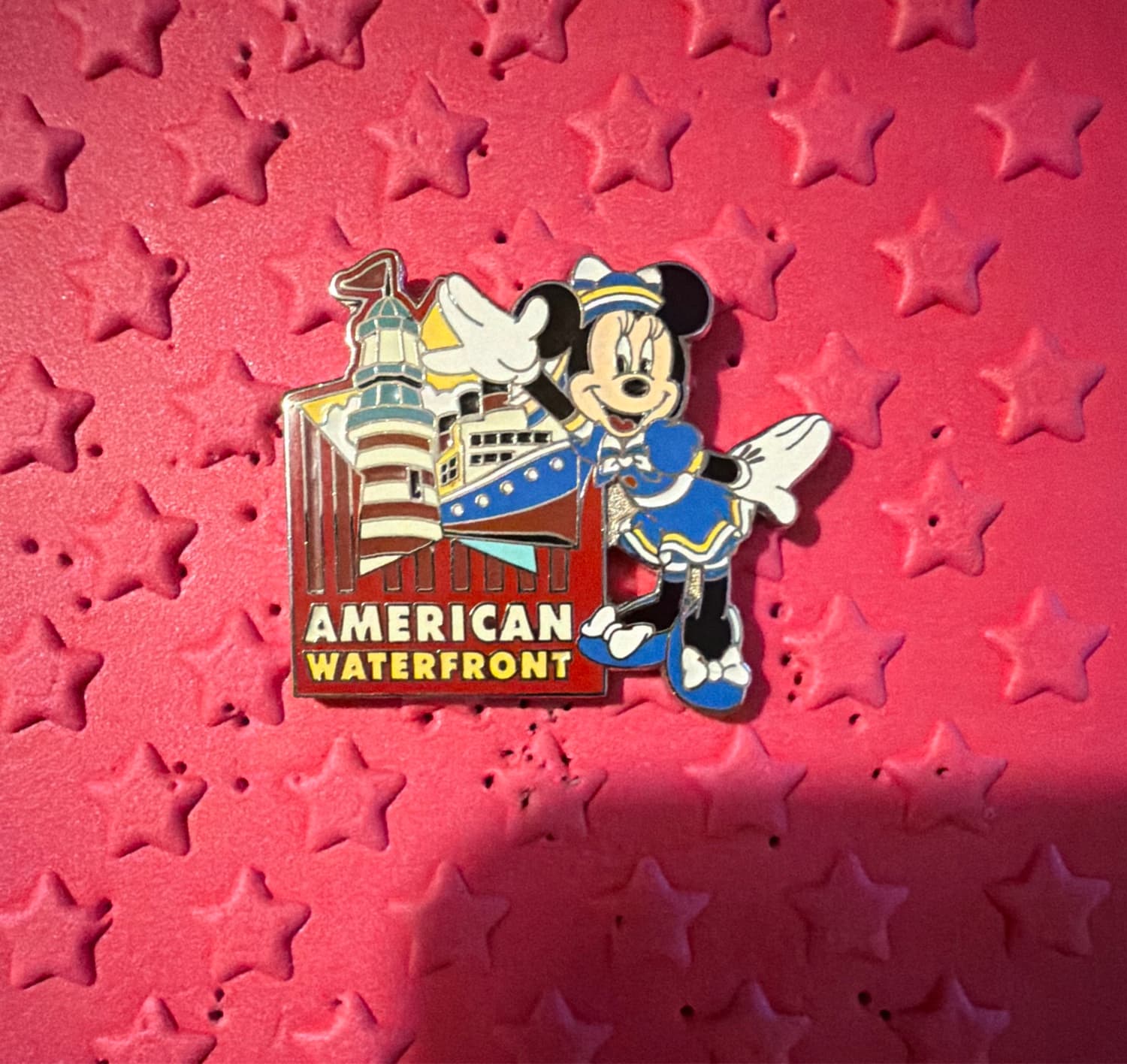 American Waterfront - Minnie Mouse