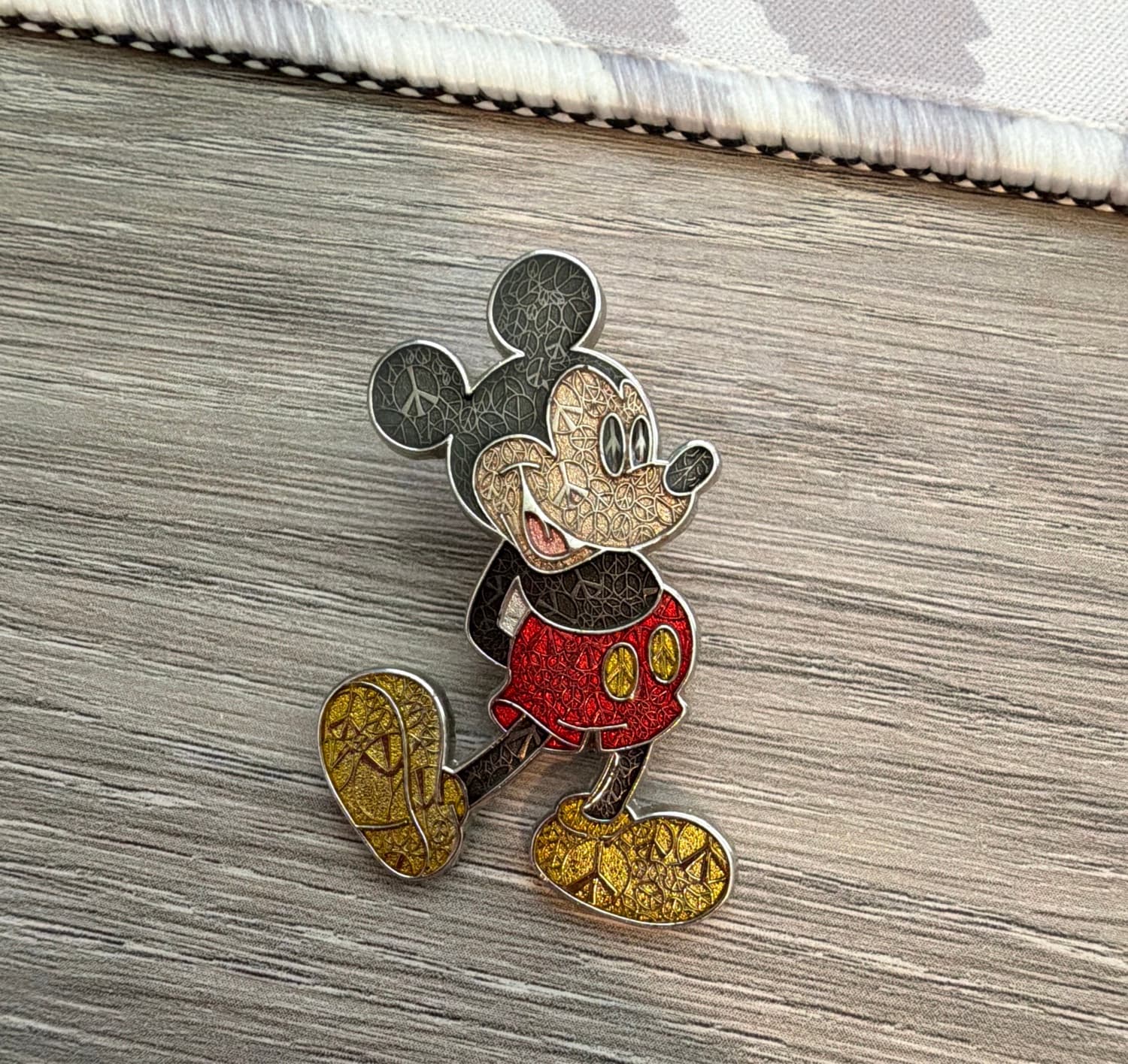Standing Mickey Mouse - Peace Signs