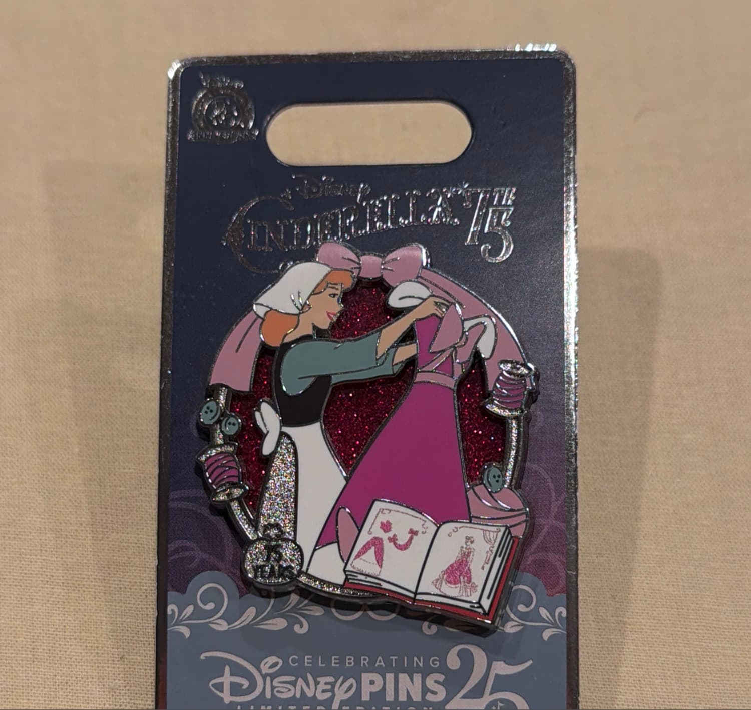 Cinderella 75th Anniversary / Celebrating Disney Pins 25
