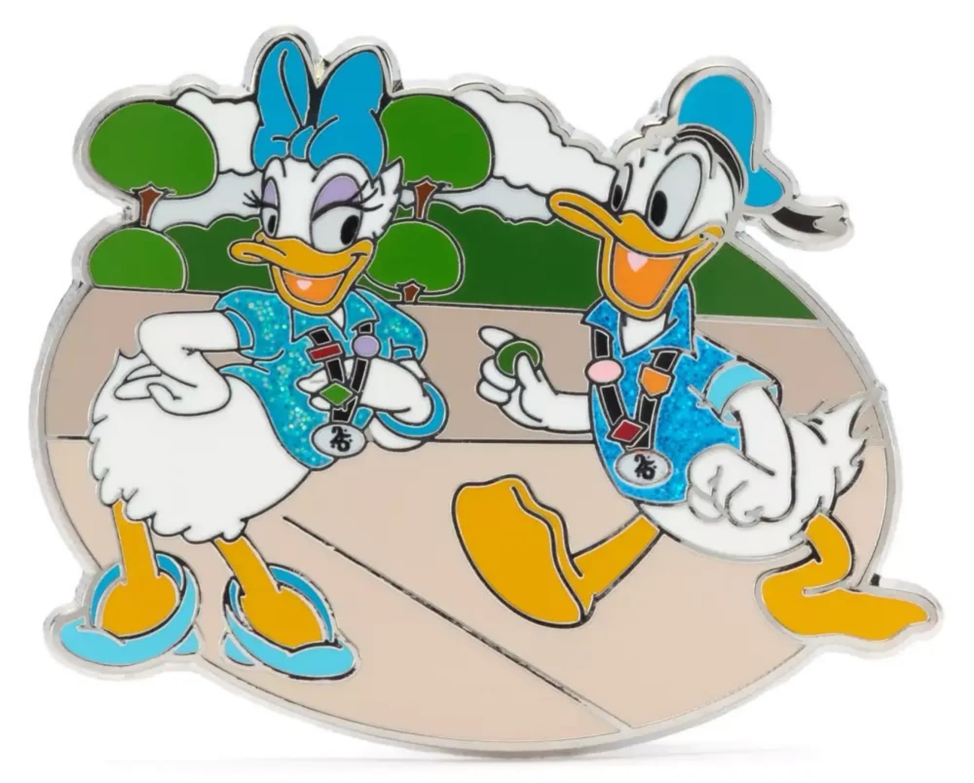 Daisy and Donald Duck Pin Trading front