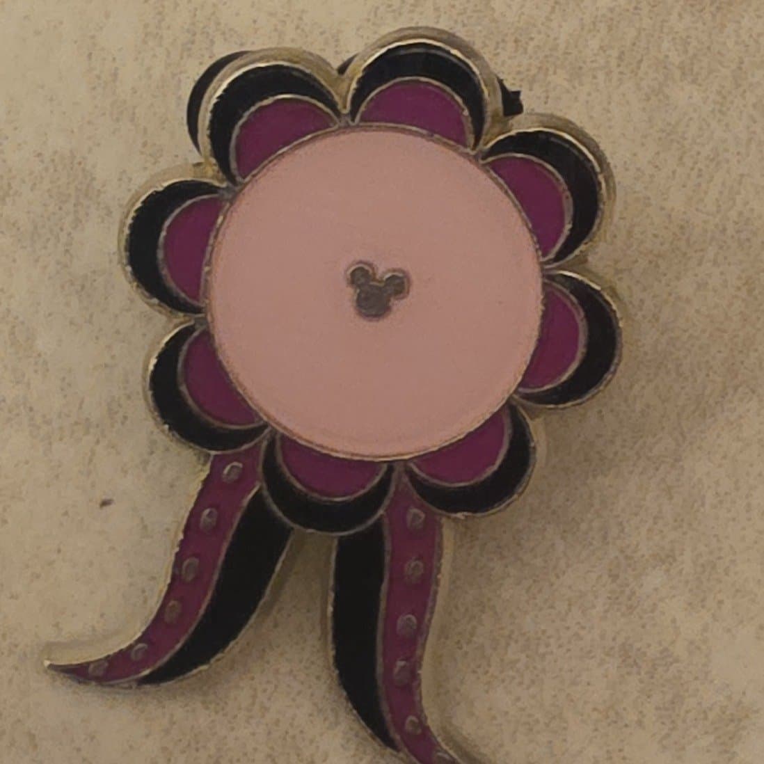 Pin Trading Award Cast Recognition