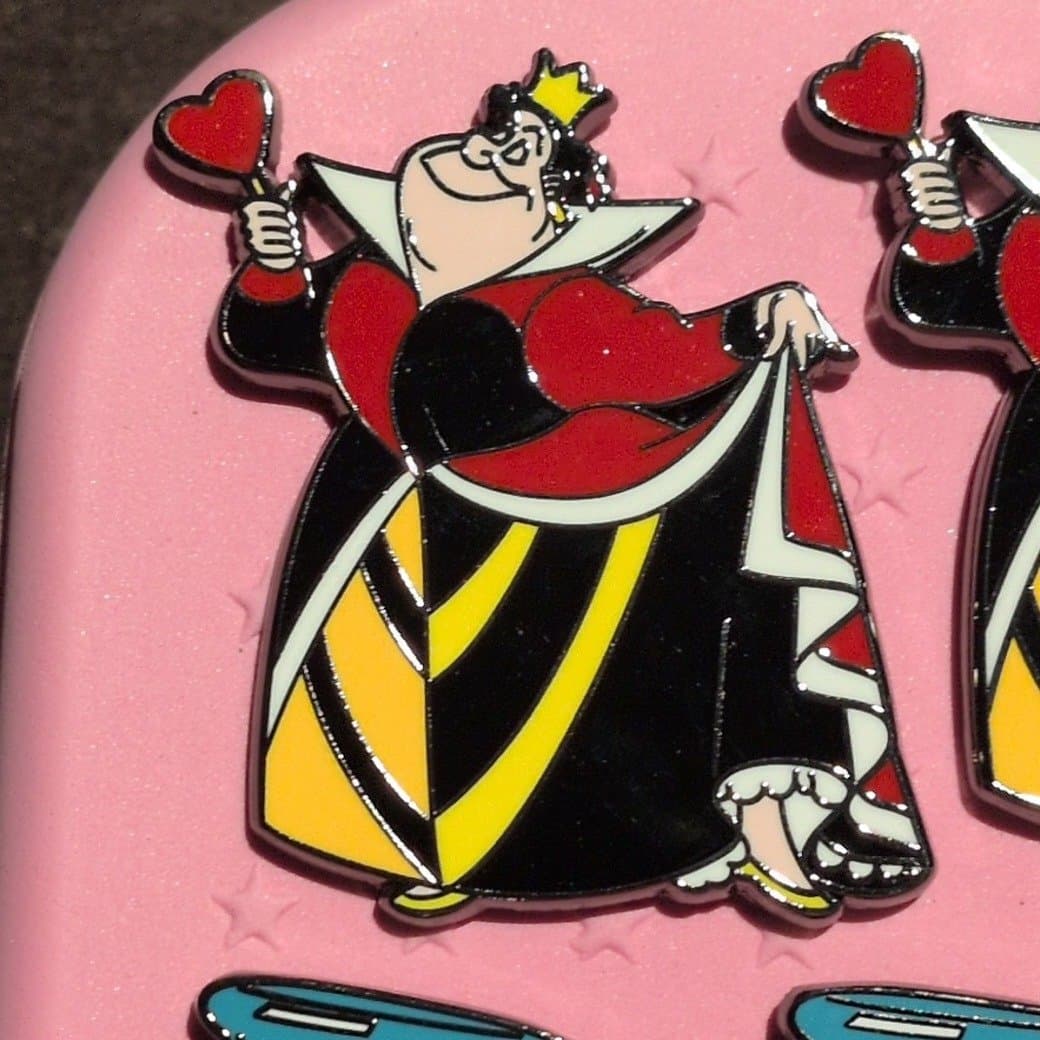 Queen of Hearts (Scepter and Lifting Skirt)