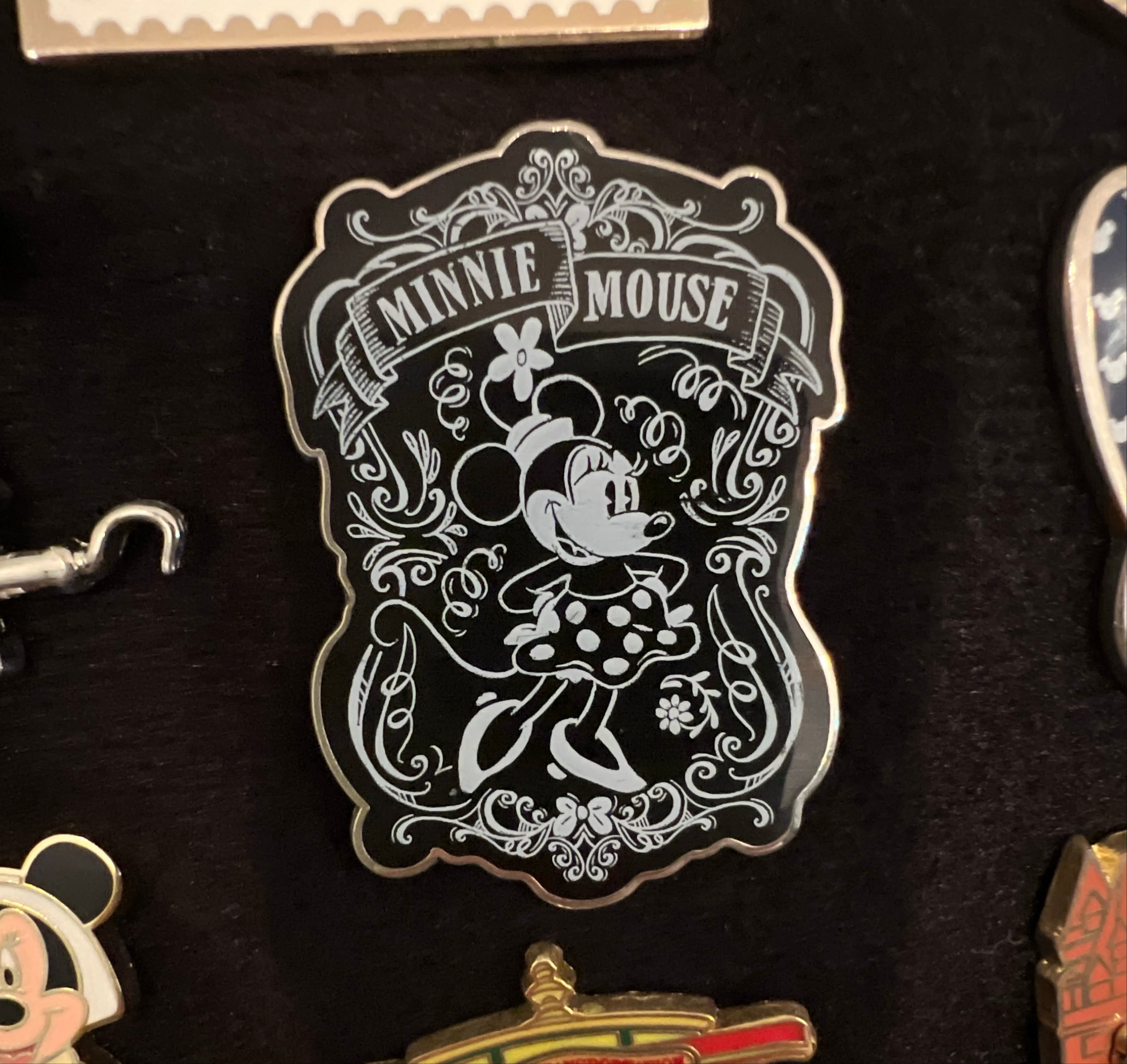 Minnie Mouse Black and White Ornate Shield with Banner Pin