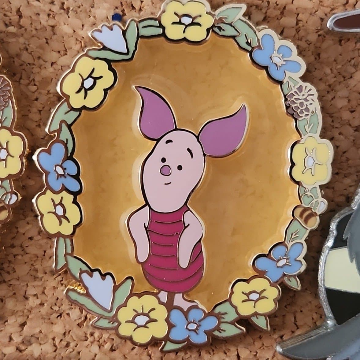 Piglet Character Wreaths Blind Box Pin