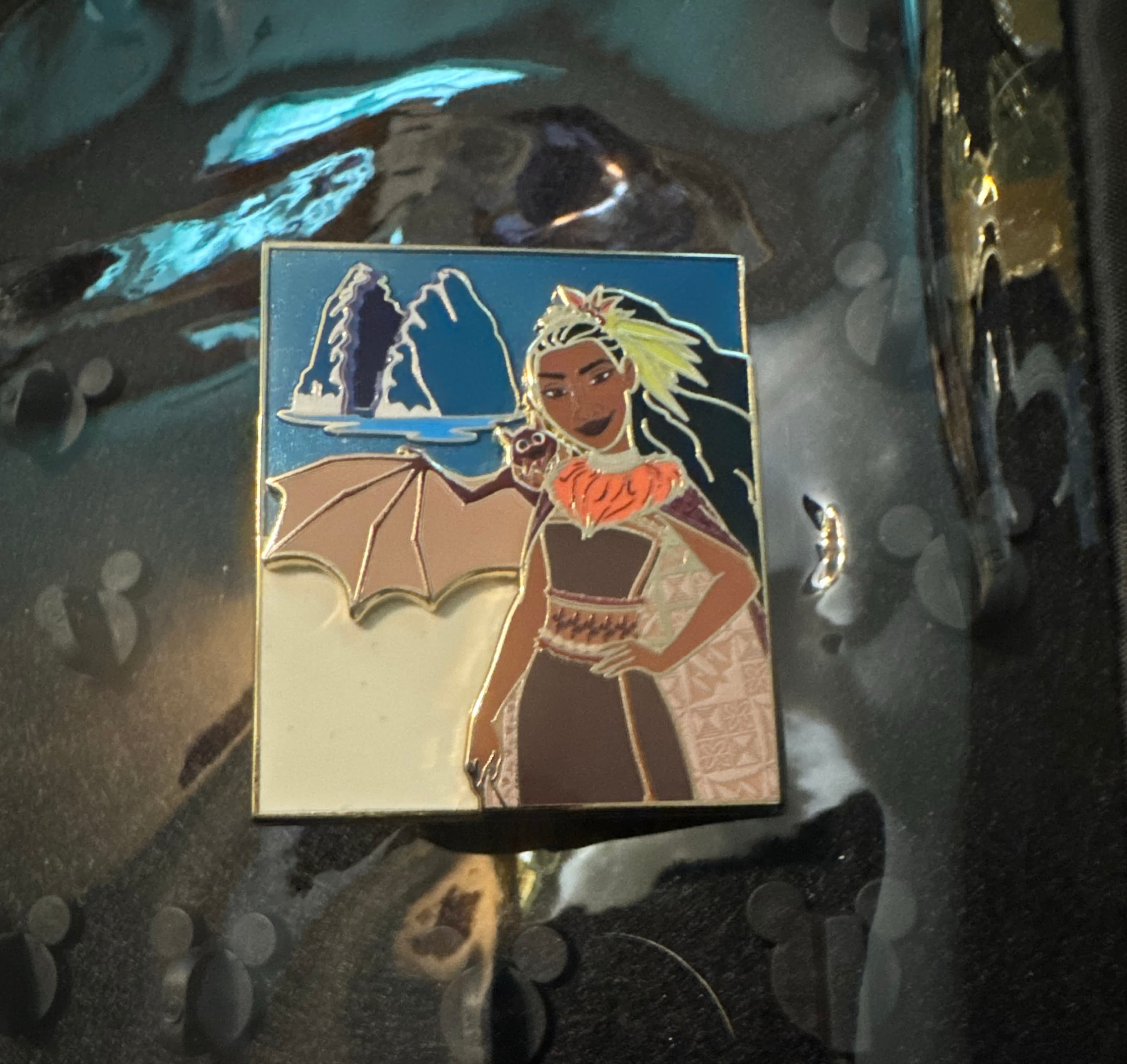 DSSH Moana 2 Matangi with Bat Pin front