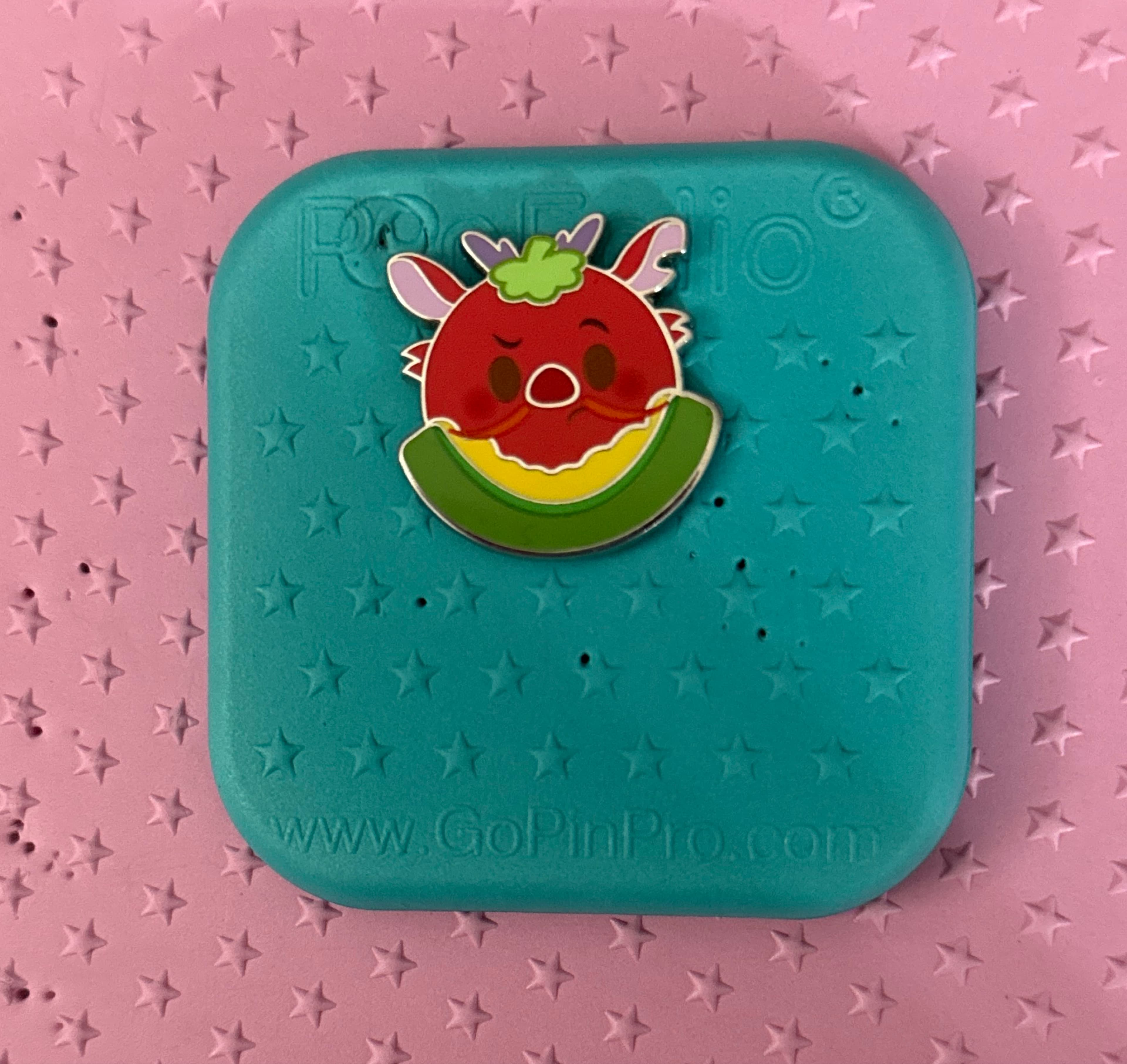 Mushu Celery Boat with Tomato - Disney Munchlings Series 2 front