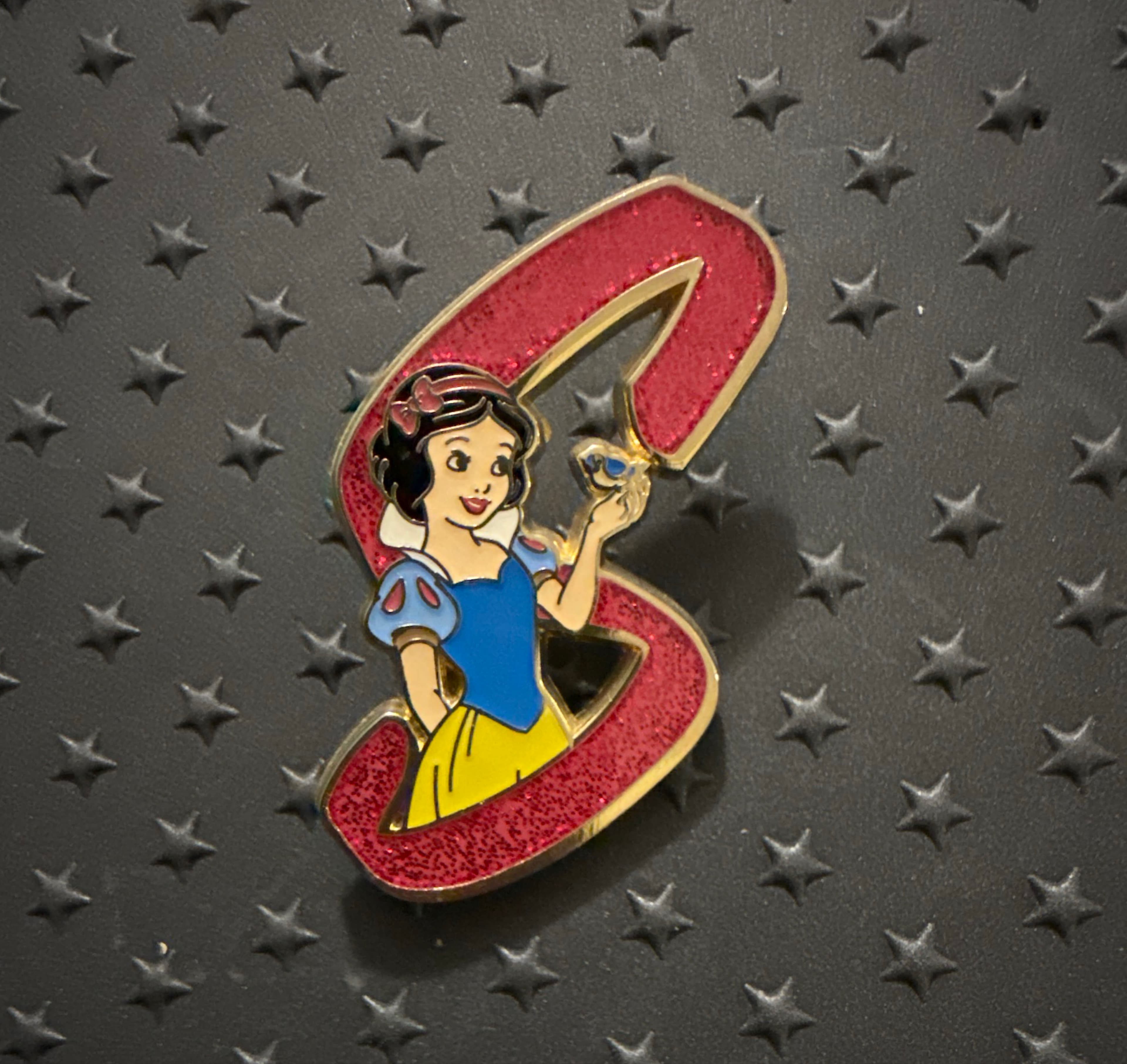 S is for Snow White - Princess Letters Mystery Collection front