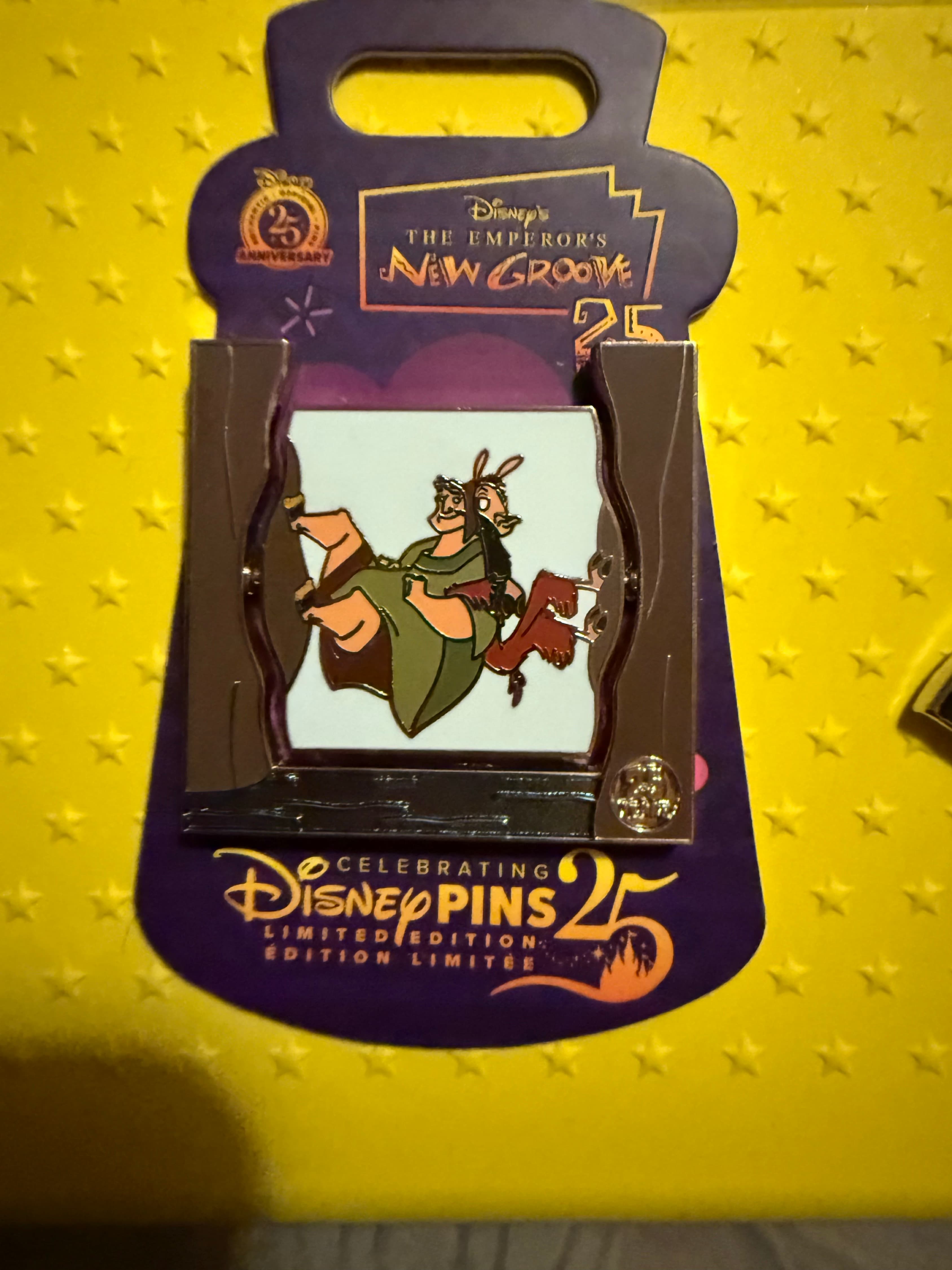 Kuzco and Pacha Spinner - The Emperor's New Groove 25th Anniversary front