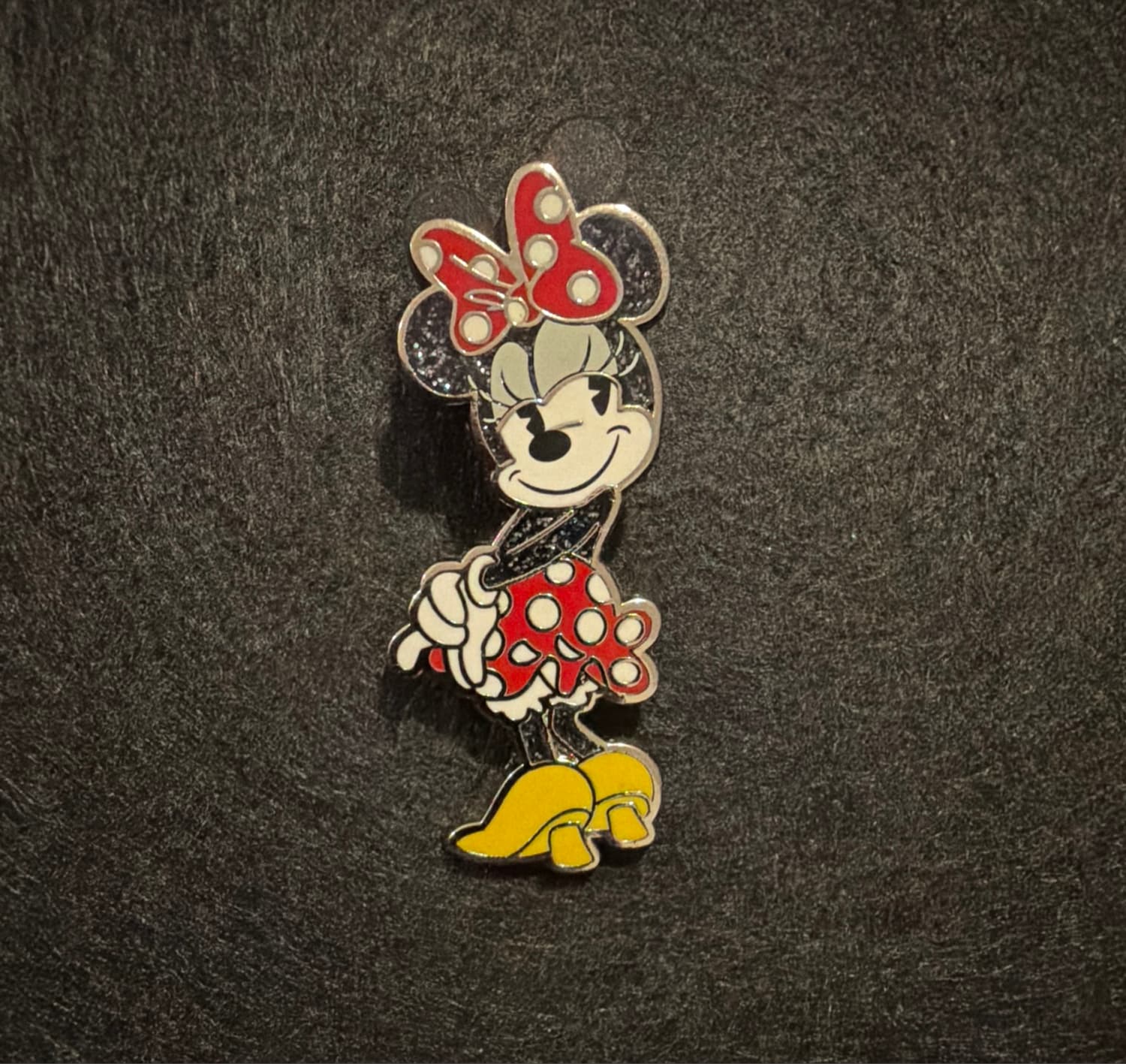 Disney Parks Minnie Mouse Over The Shoulder Glance Glitter