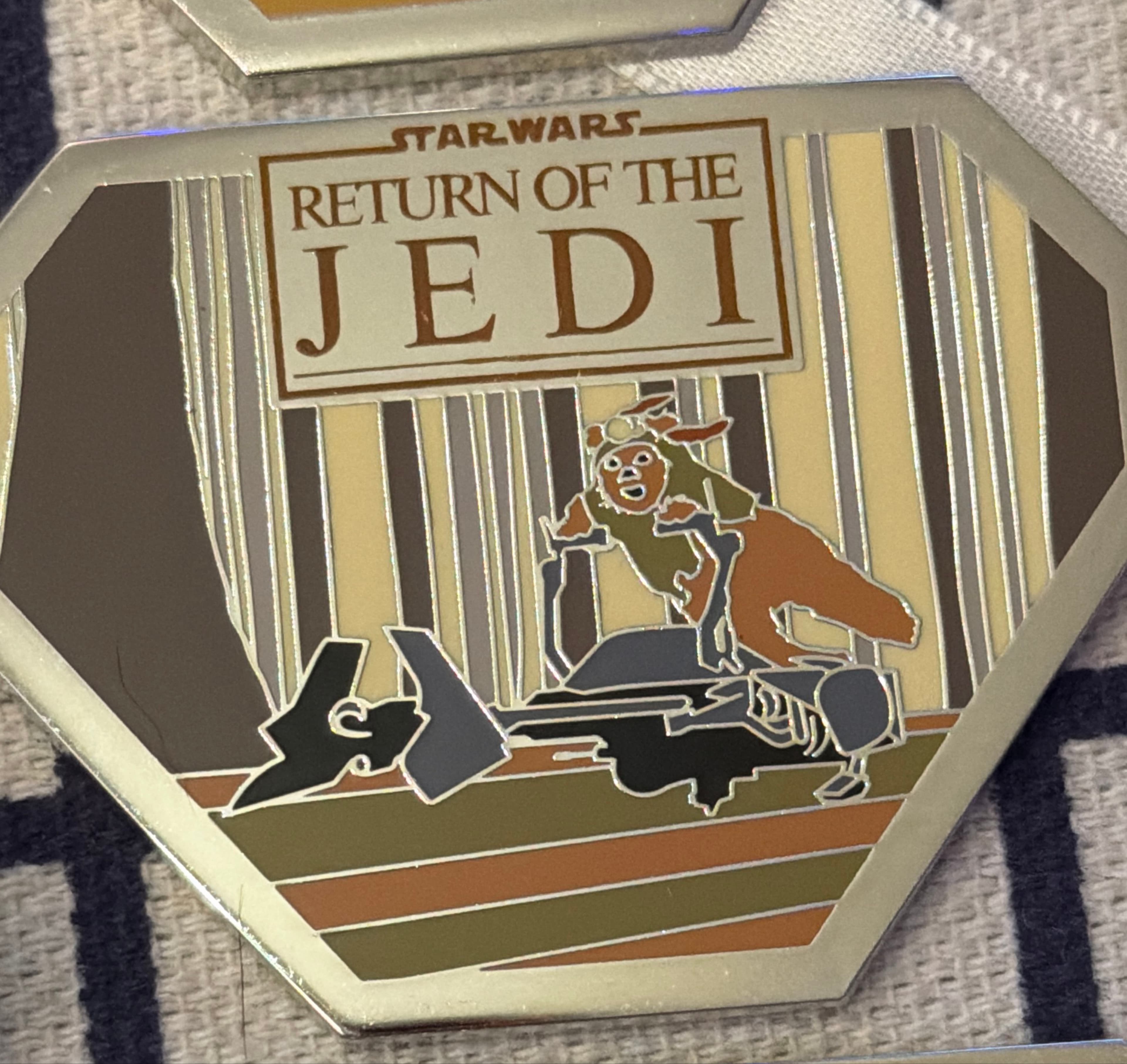 Wicket on Speeder Bike - Star Wars: Return of the Jedi 40th Anniversary front