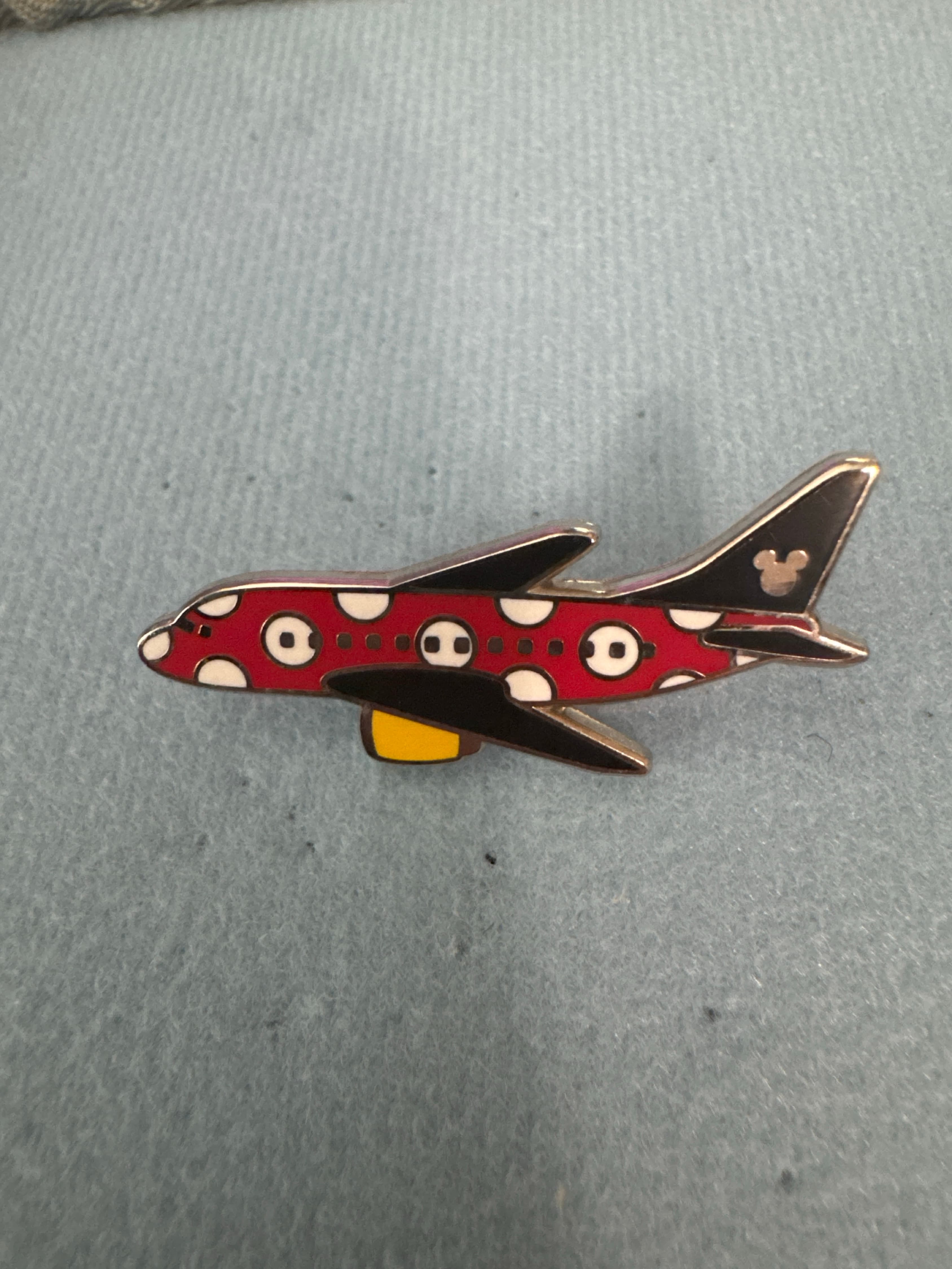 Minnie Mouse Airplane front