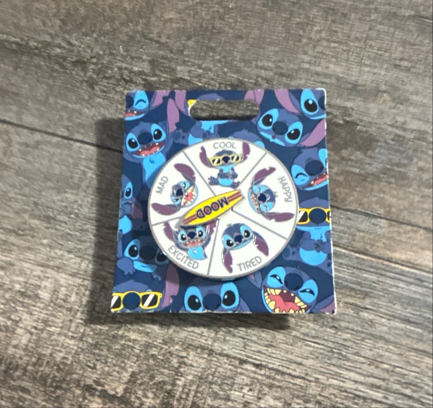Mood Flair Spinner - Stitch front