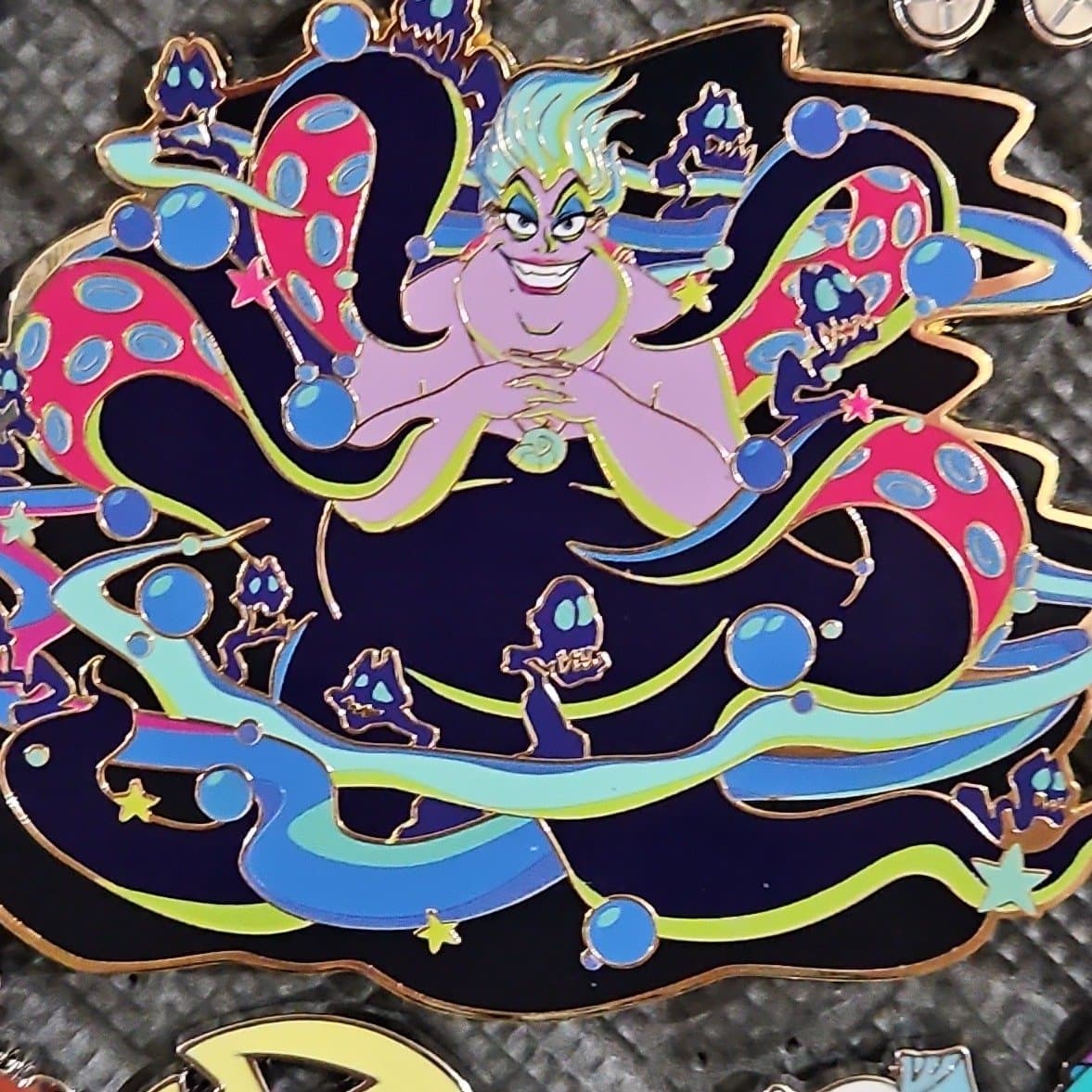 Disney Villains Ultraviolet Magic Mystery Jumbo Pin Set