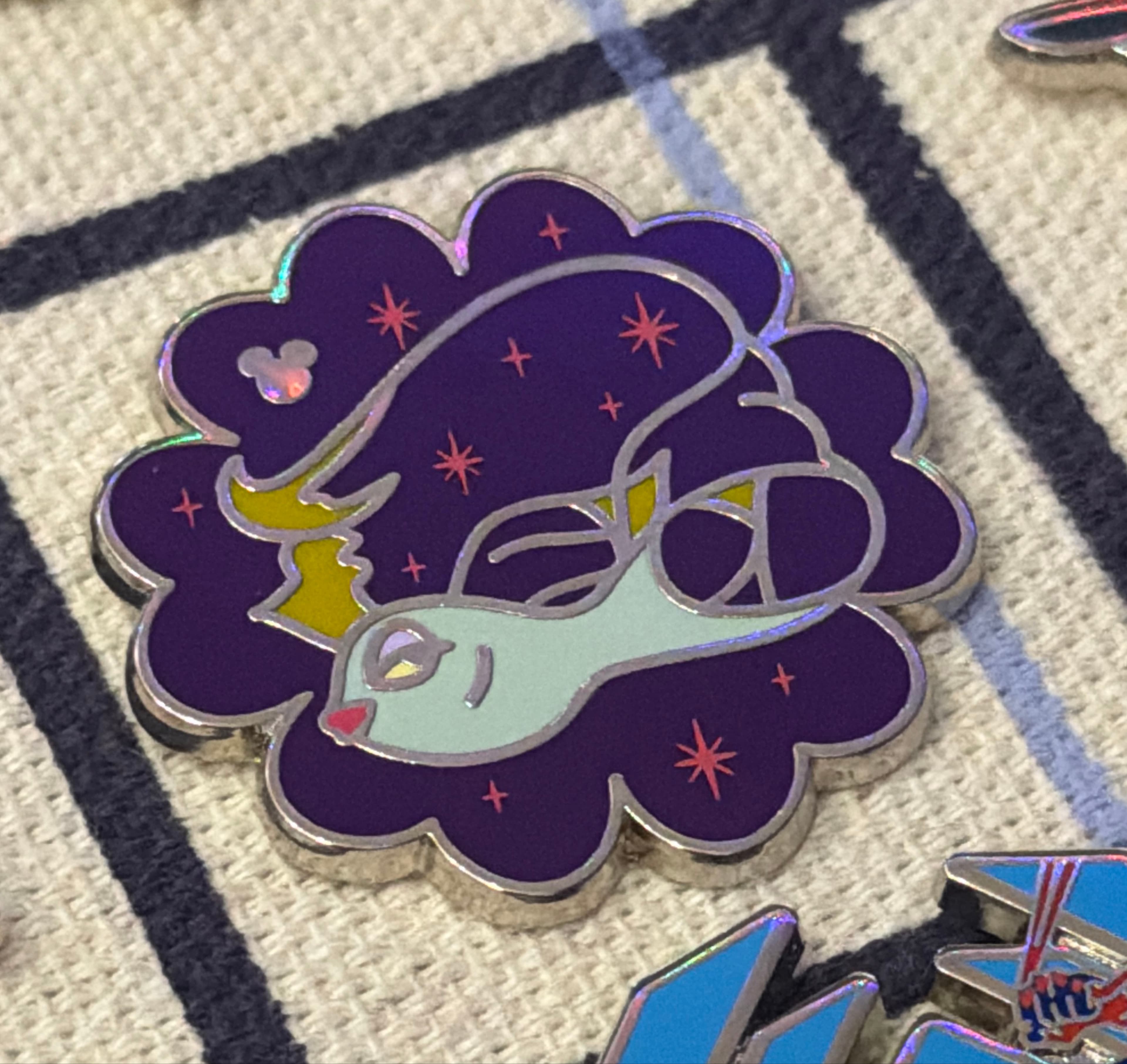 Fantasia Goldfish Hidden Mickey Pin #2/5 front
