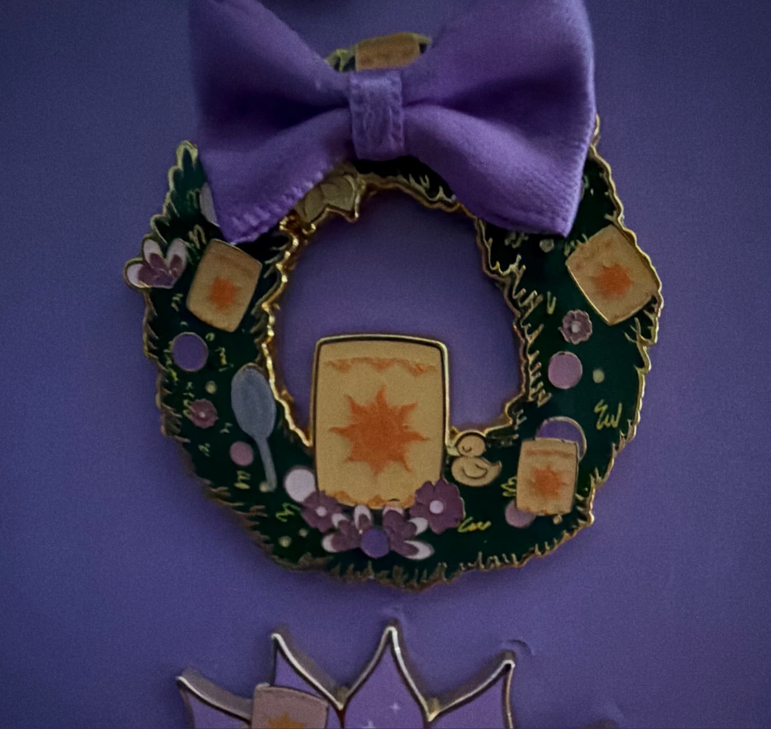 Disney Princess Holiday Wreath Mystery Box Pin Set