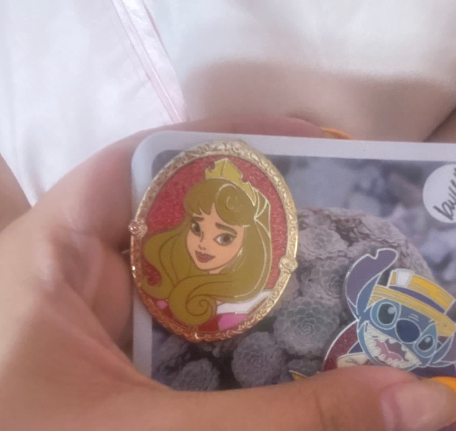 Princess Aurora Portrait Glitter Pina front