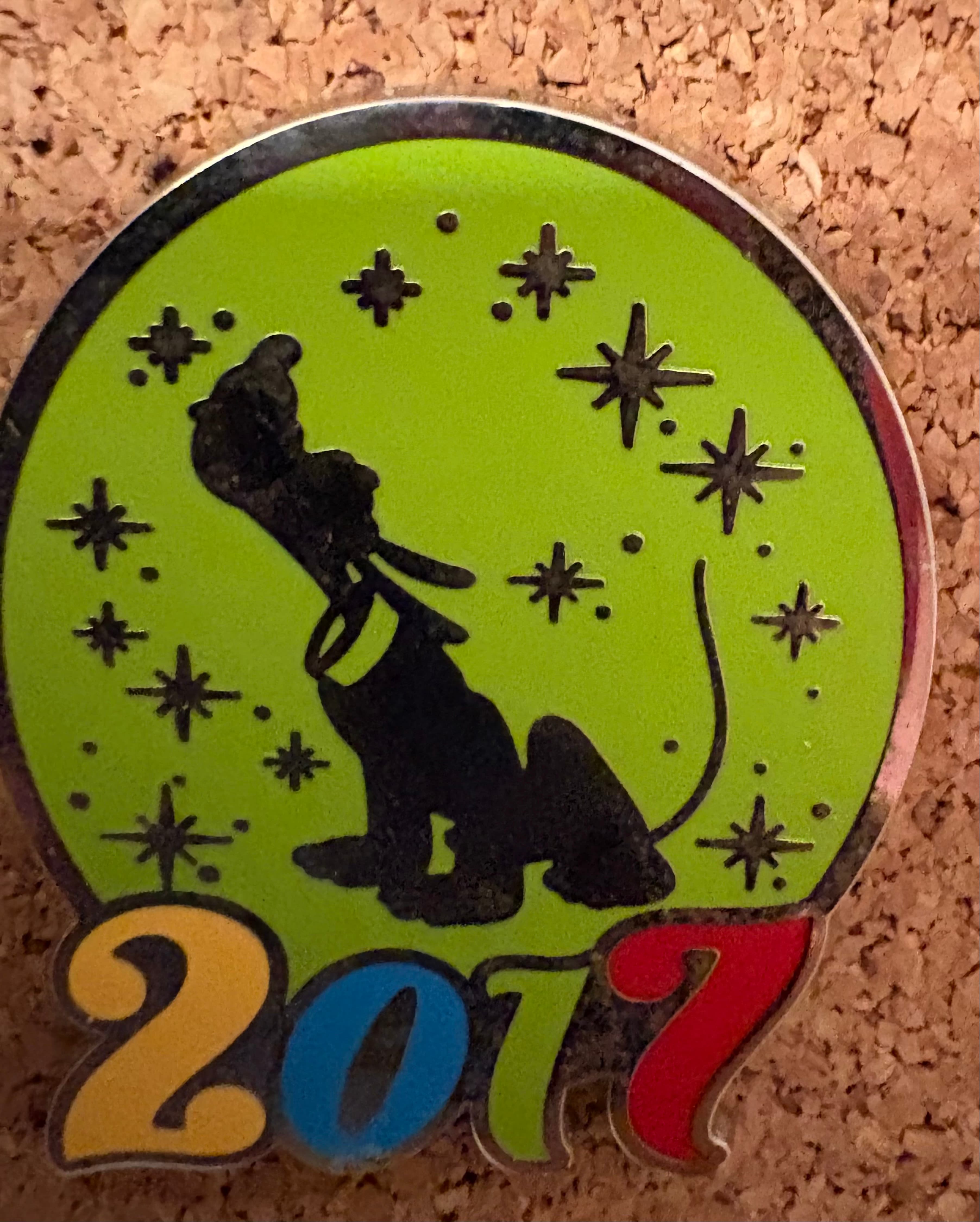 Pluto Howling - Magical Mystery Pins Series 11 - 2017 front