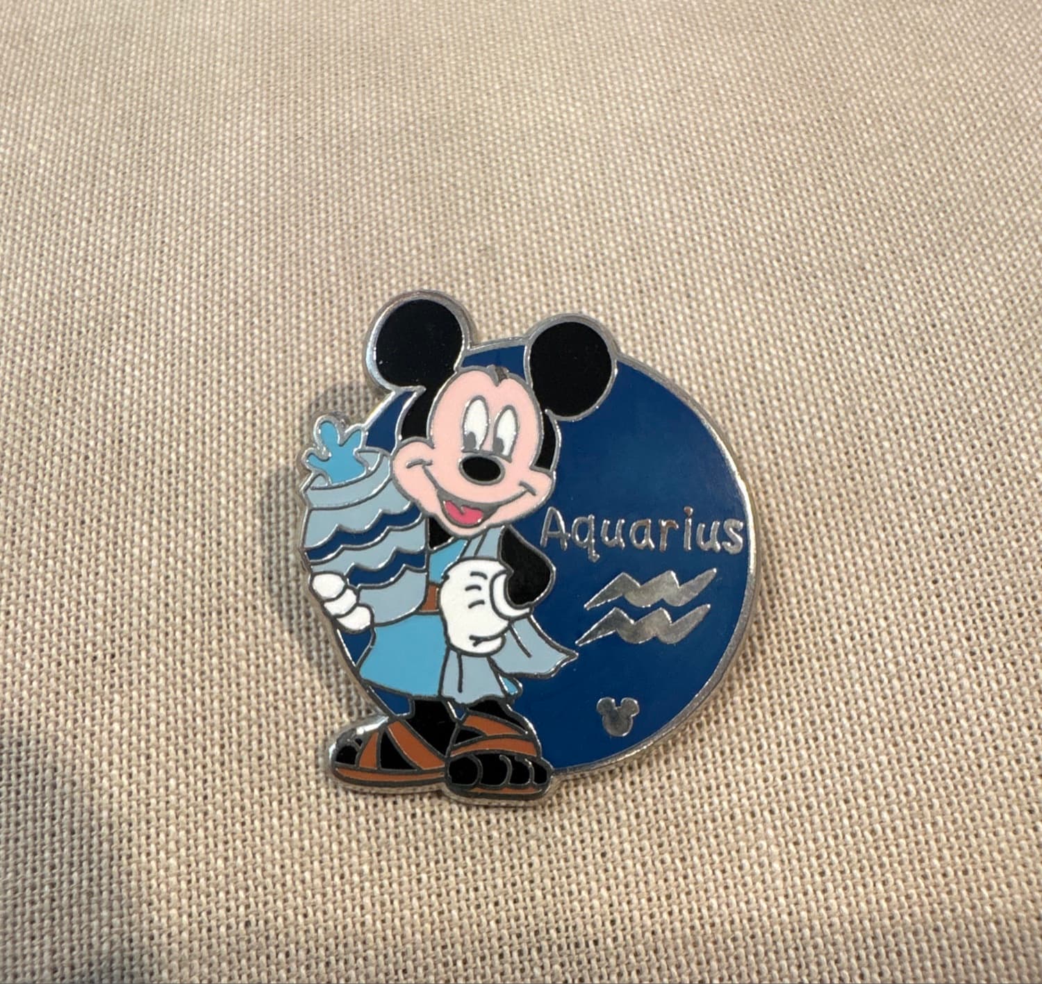 Mickey Mouse Aquarius Zodiac Sign Hidden Mickey Trading Pin front