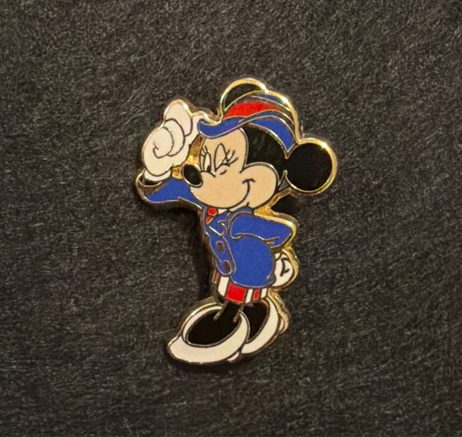 Disney Patriotic Minnie Mouse Salute Pin Americana Starter Set 2005 front