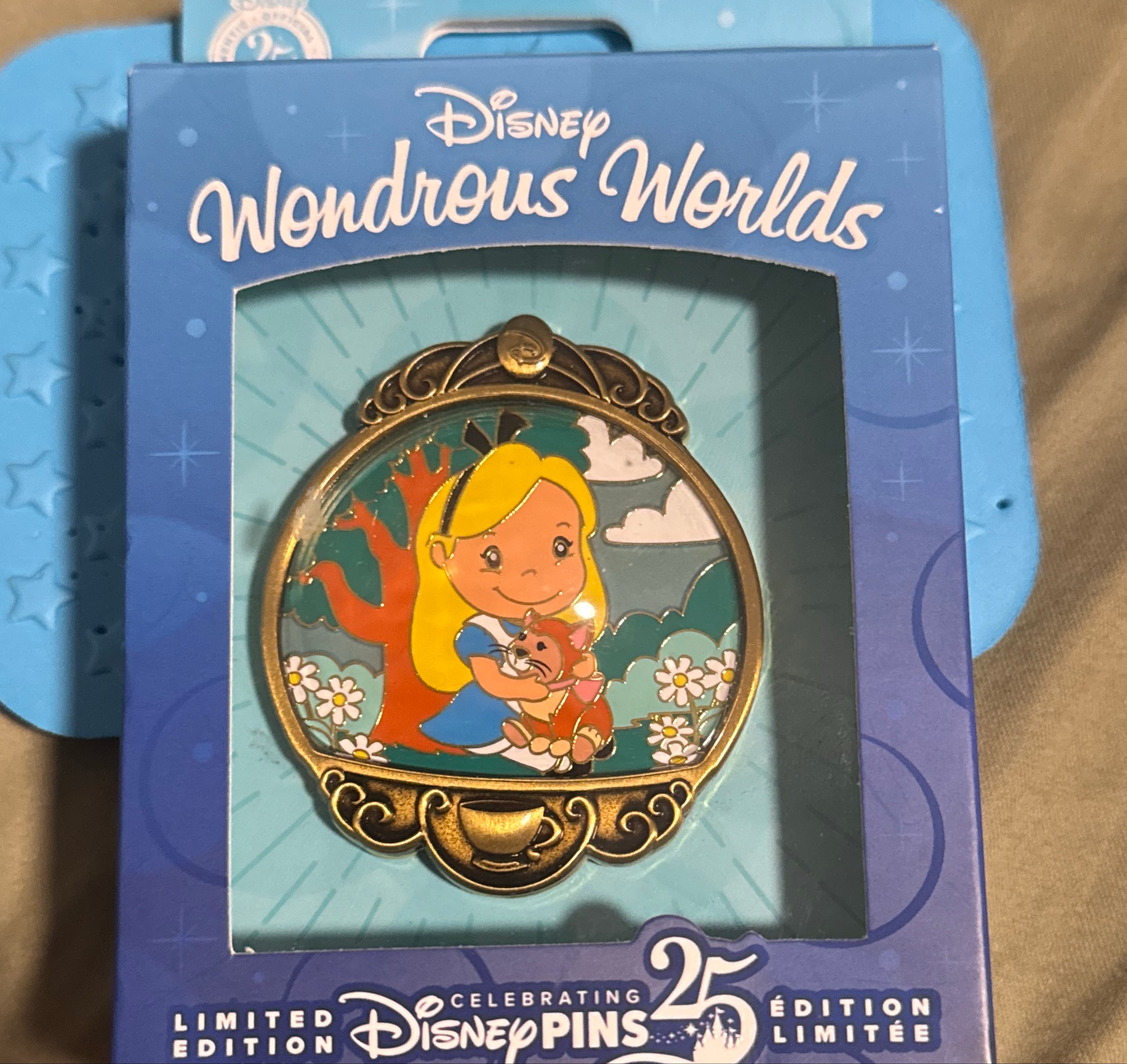 Alice in wonderland - Wondrous Worlds front