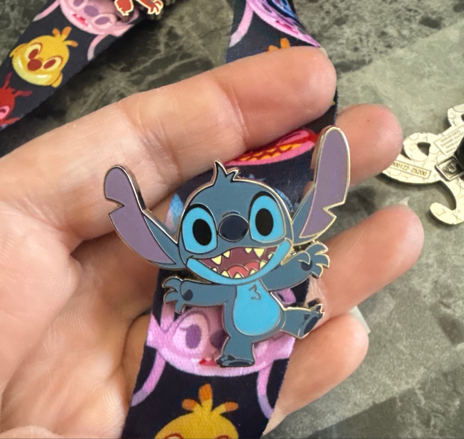 Stitch - Smiling with Arms Out front