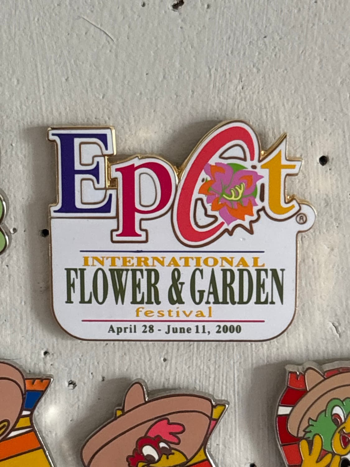 Epcot International Flower & Garden Festival 2000 Logo Pin front