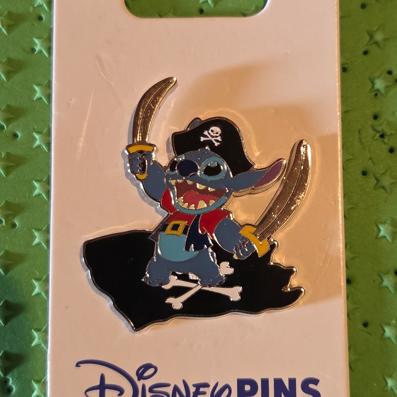 Stitch Pirate Pin
