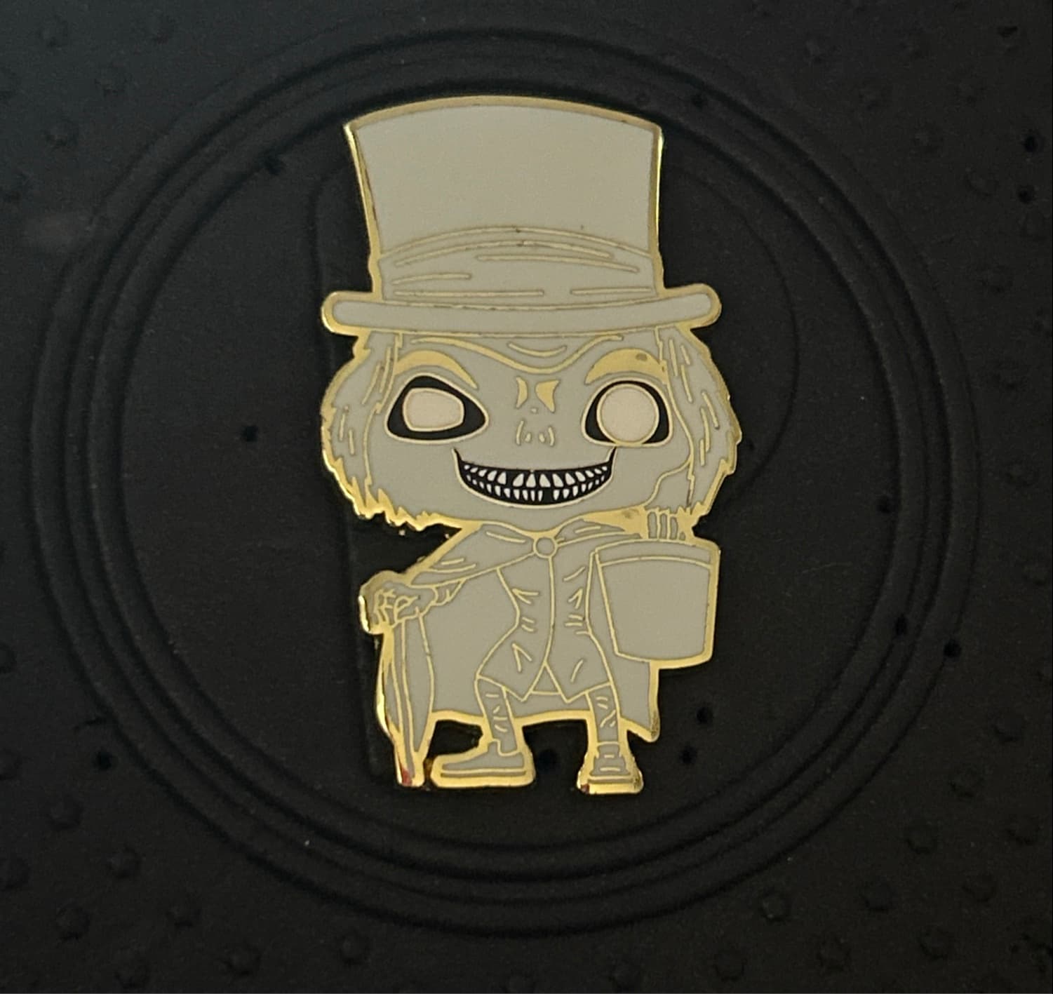 Disney Parks Haunted Mansion Hatbox Ghost Funko Pop Limited Release 2021 Pin front