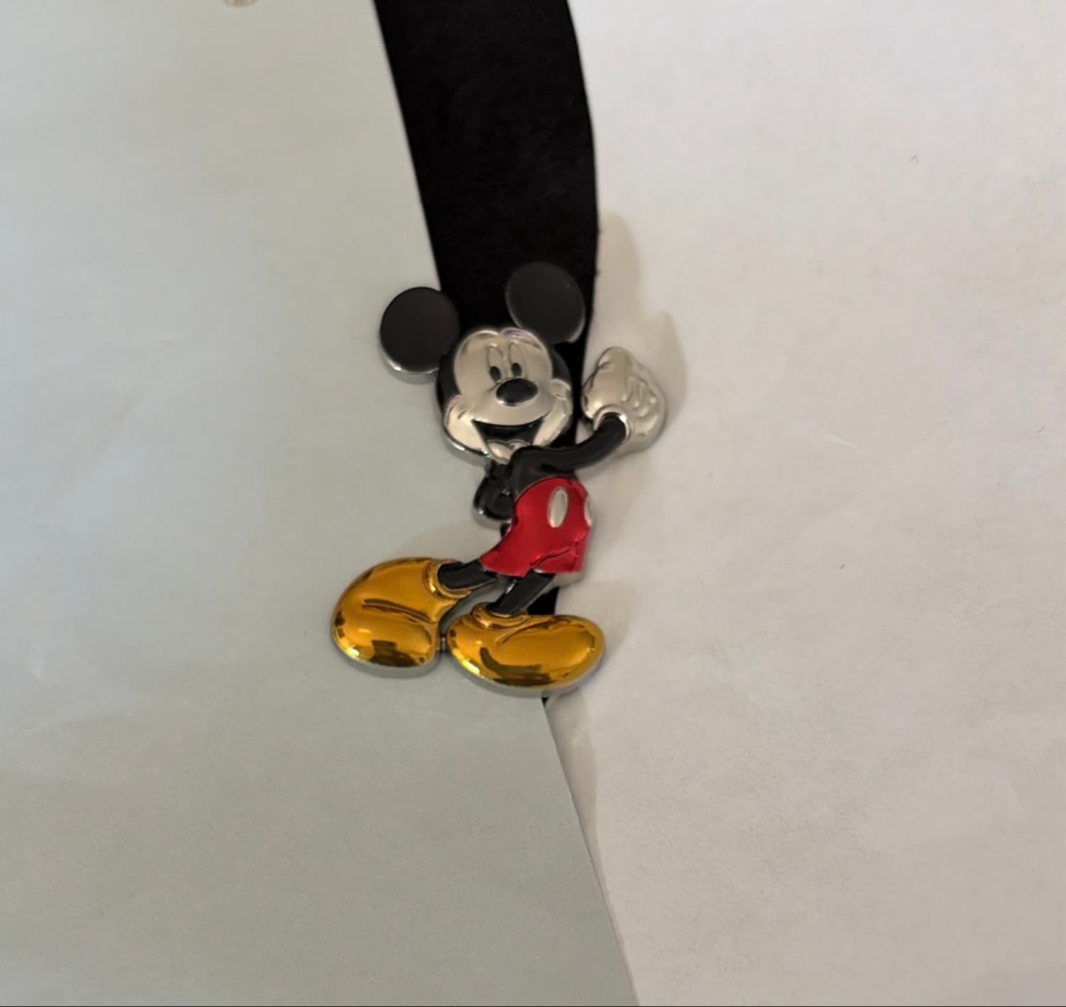 Mickey Mouse Classic Waving Silver Tone Pin front