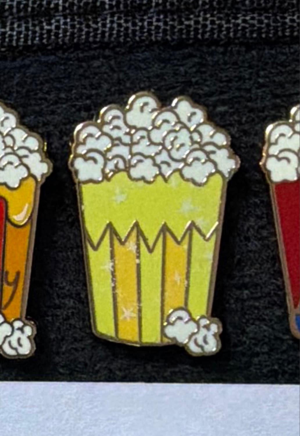 Popcorn Bucket - Magical Mystery Pins Series 28 front