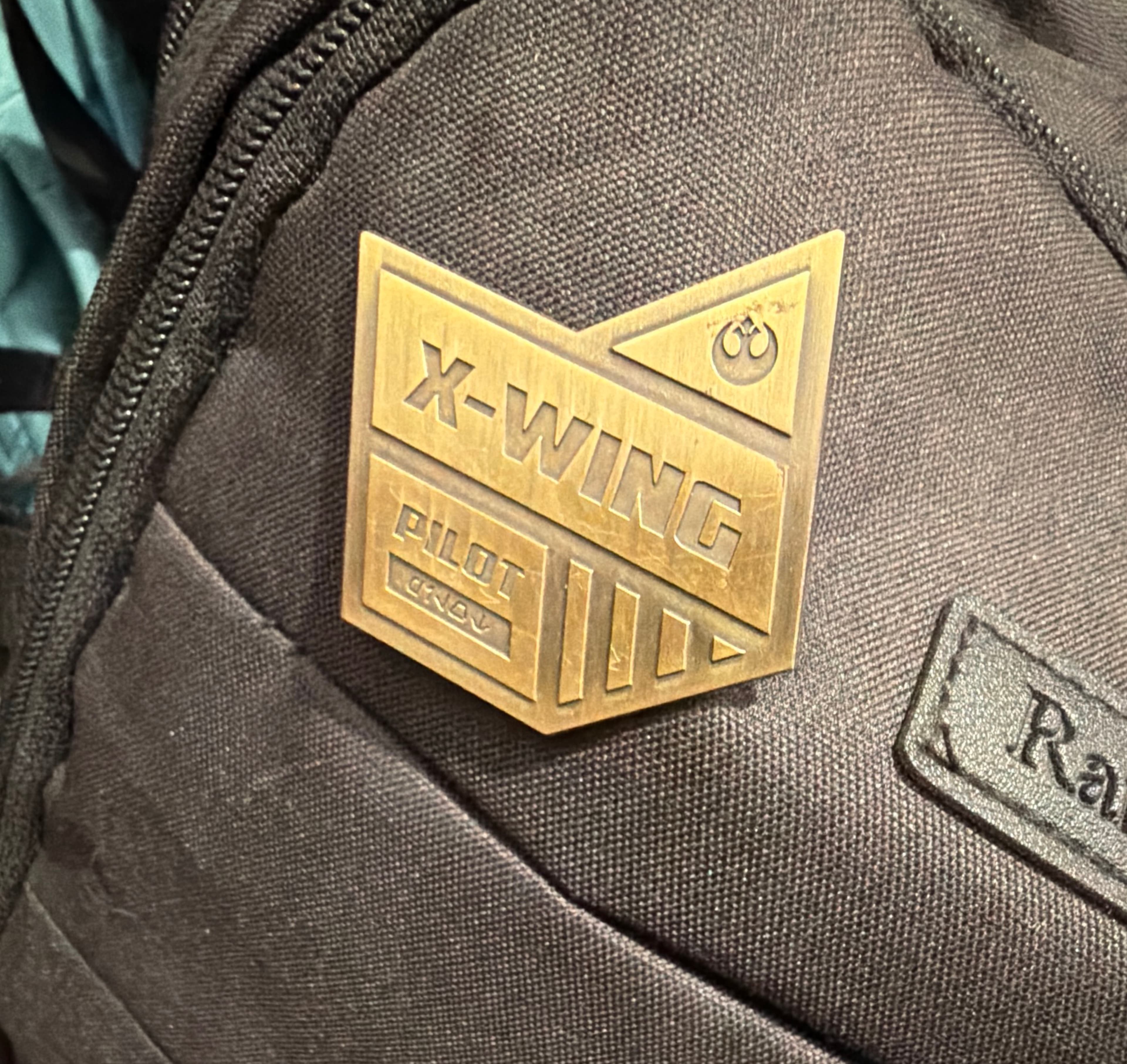 Disney Star Wars X-Wing Pilot Pin