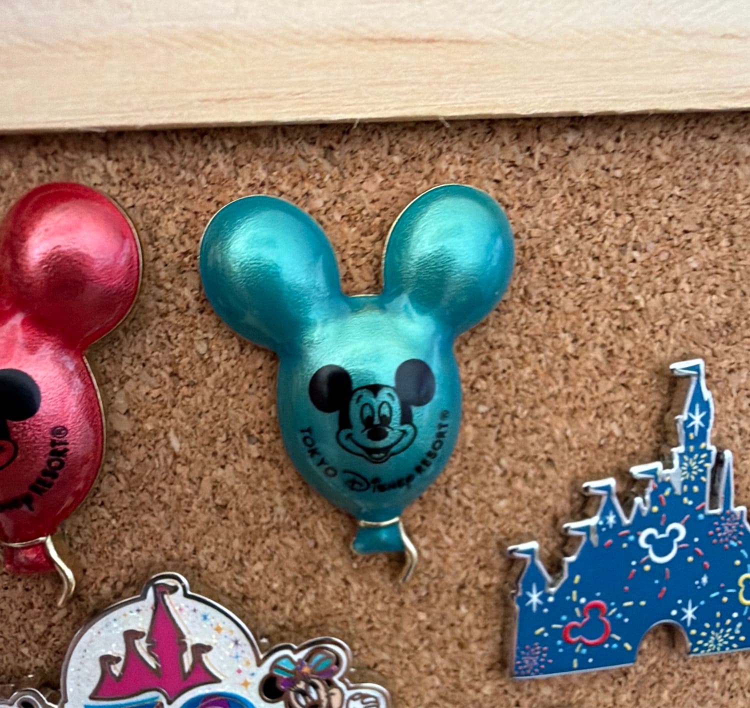 Tokyo Disney Resort blue Mickey Balloon Pin front