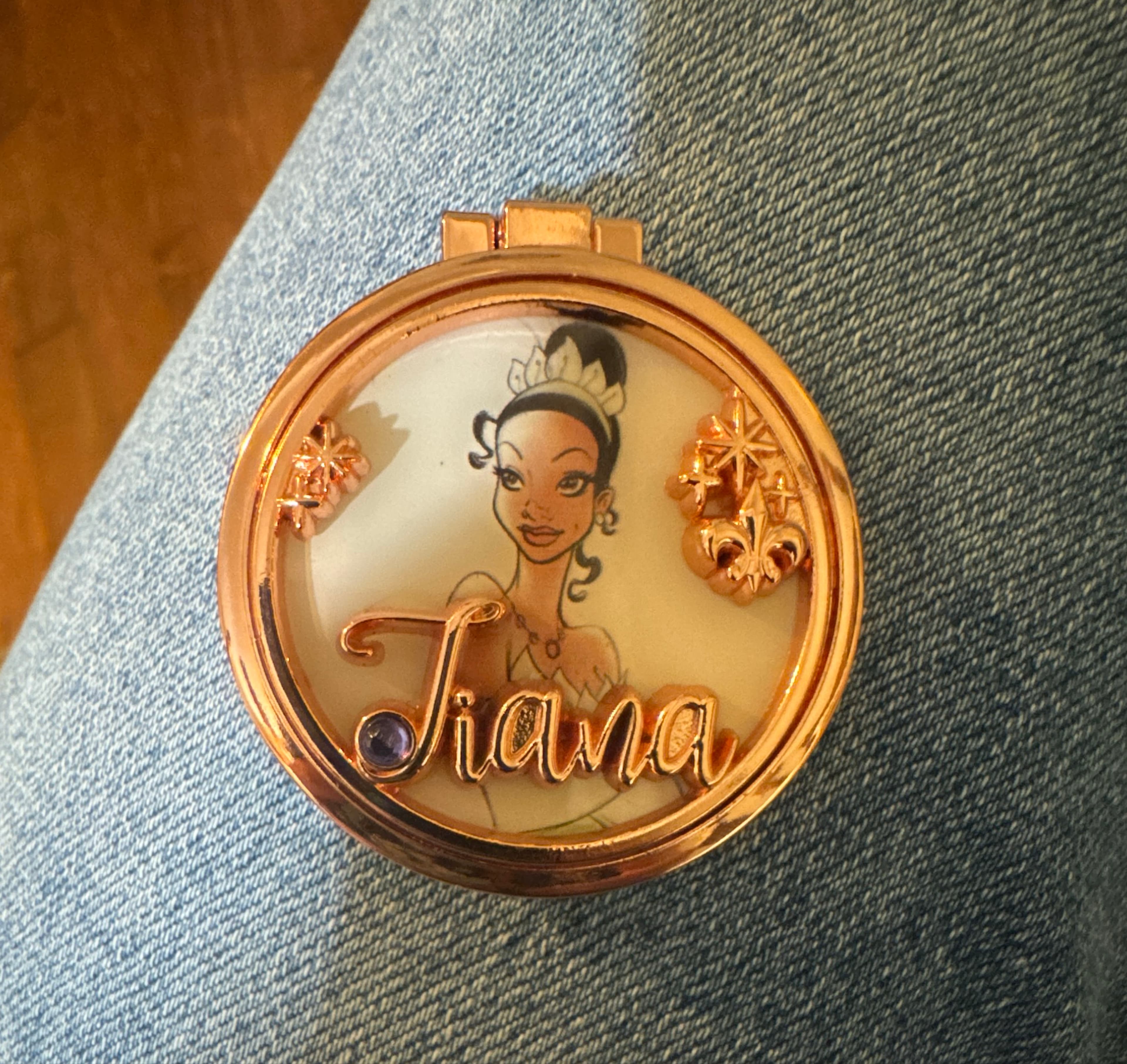 Tiana Hinged Pin - Disney Designer Ultimate Princess Collection front