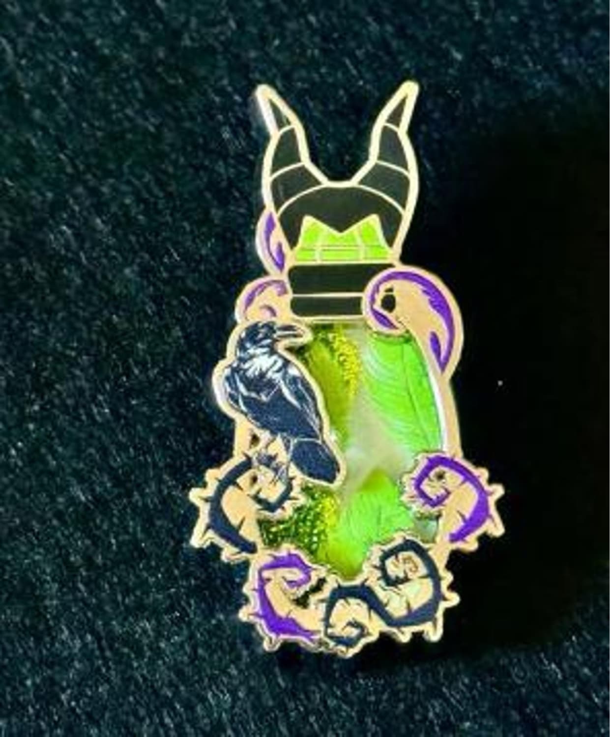 Maleficent Villains Potion Bottle Mystery Pin G6