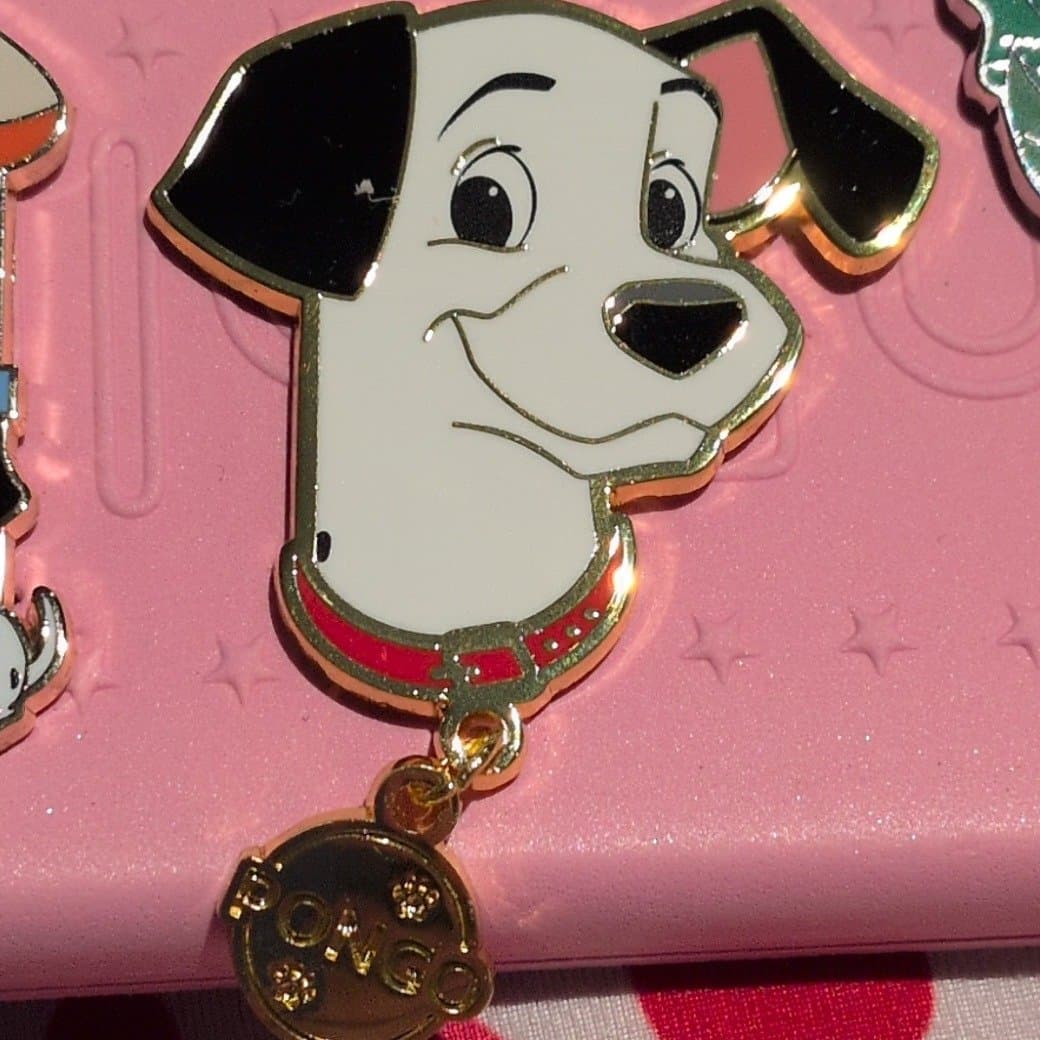 Disney Cats and Dogs with Dangle Name Tags Mystery Set